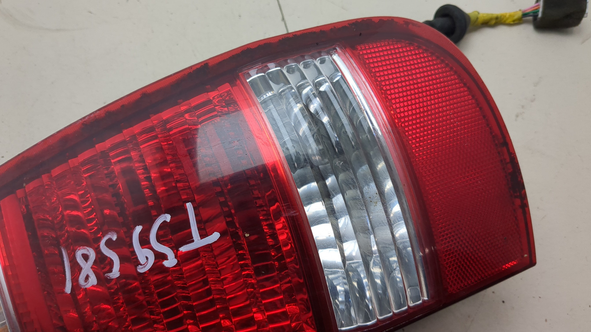 Фонарь задний правый