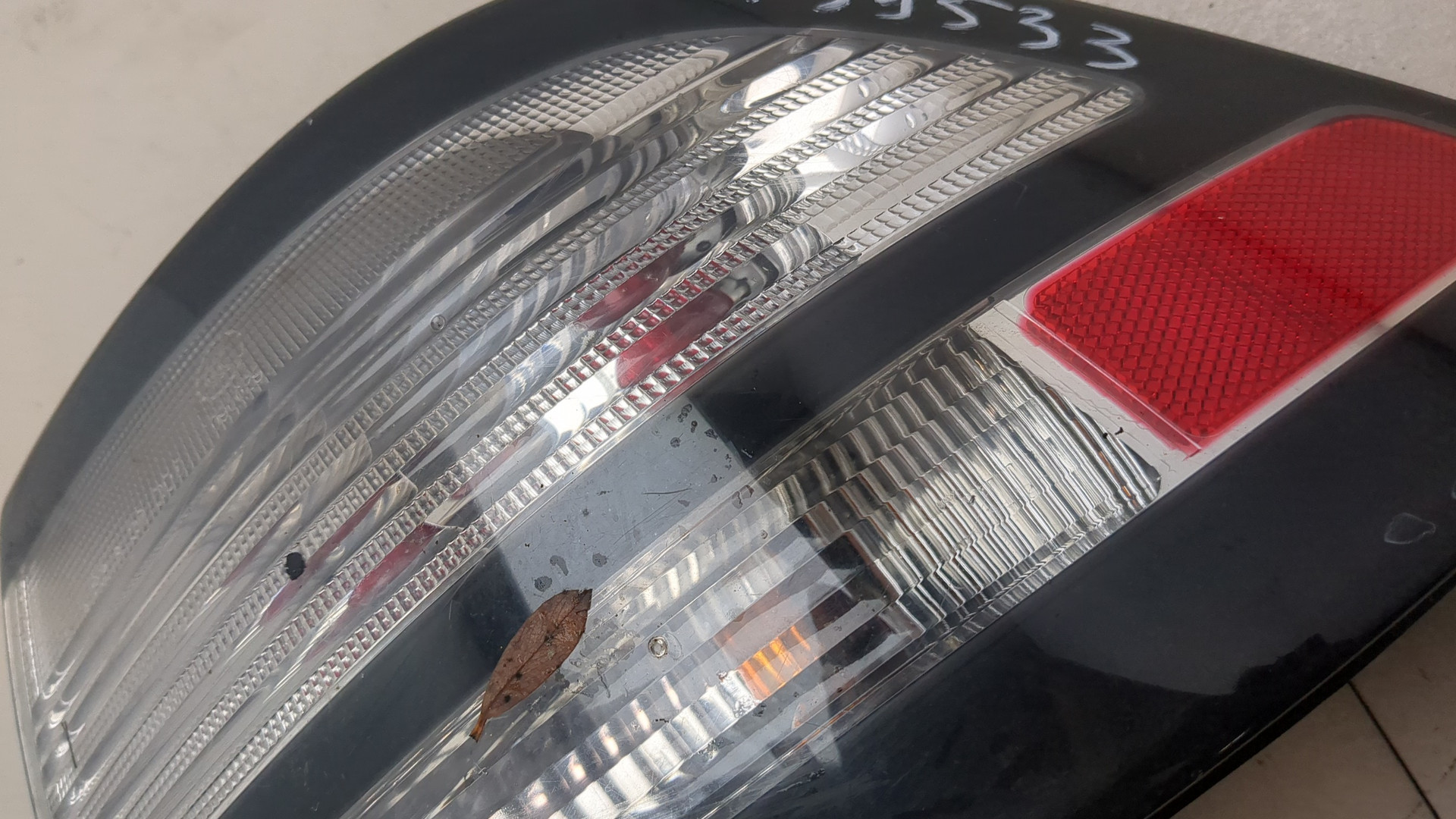 Фонарь задний правый