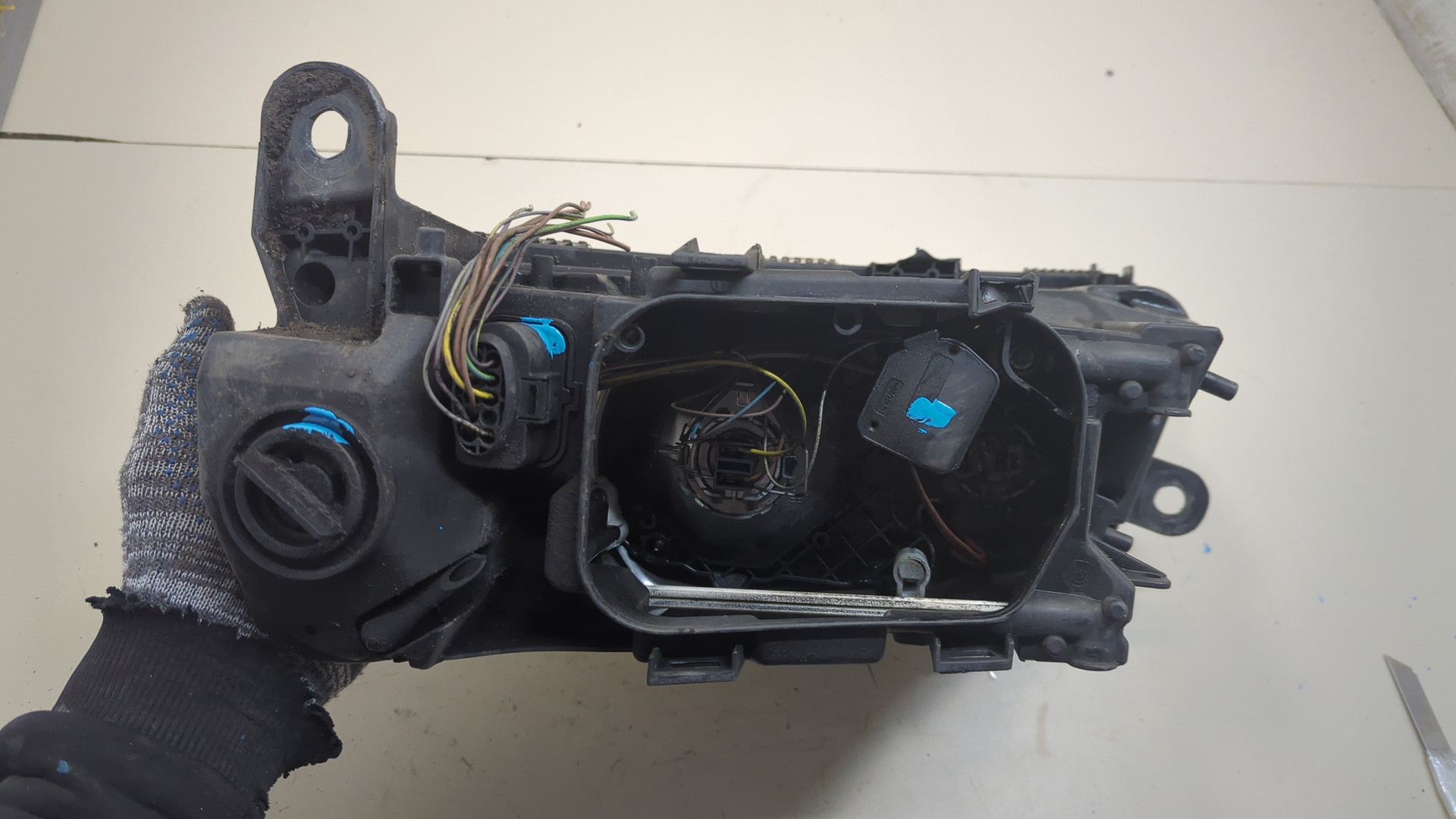 Фара правая