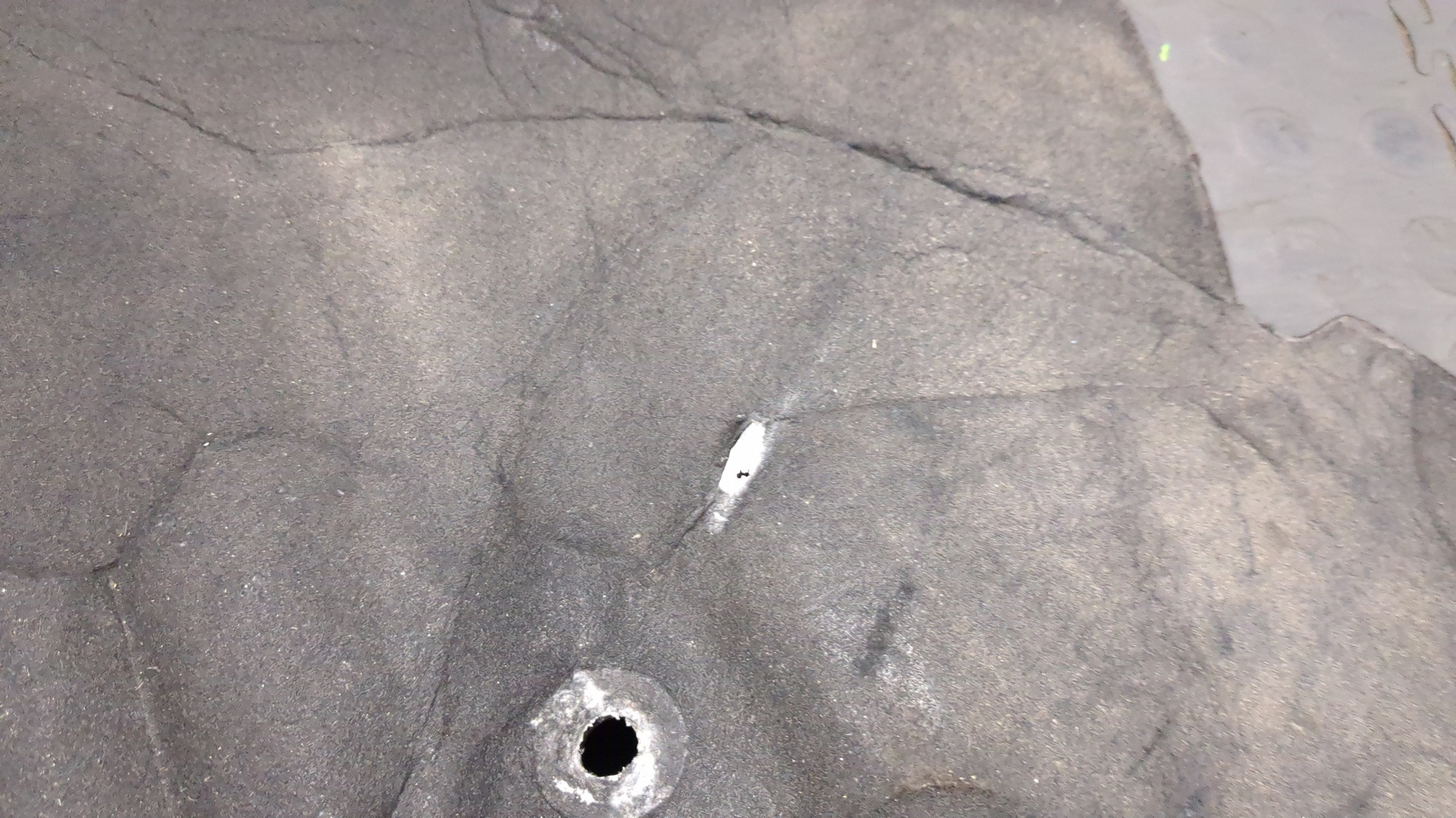 Шумоизоляция капота