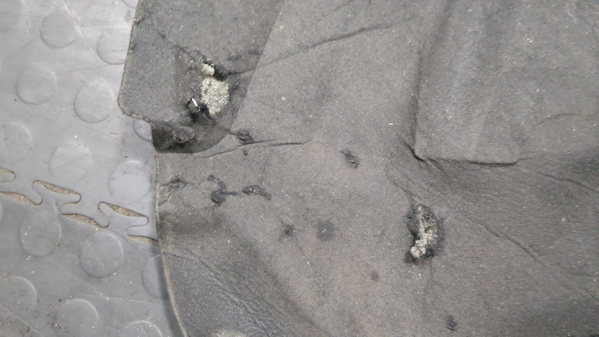 Шумоизоляция капота