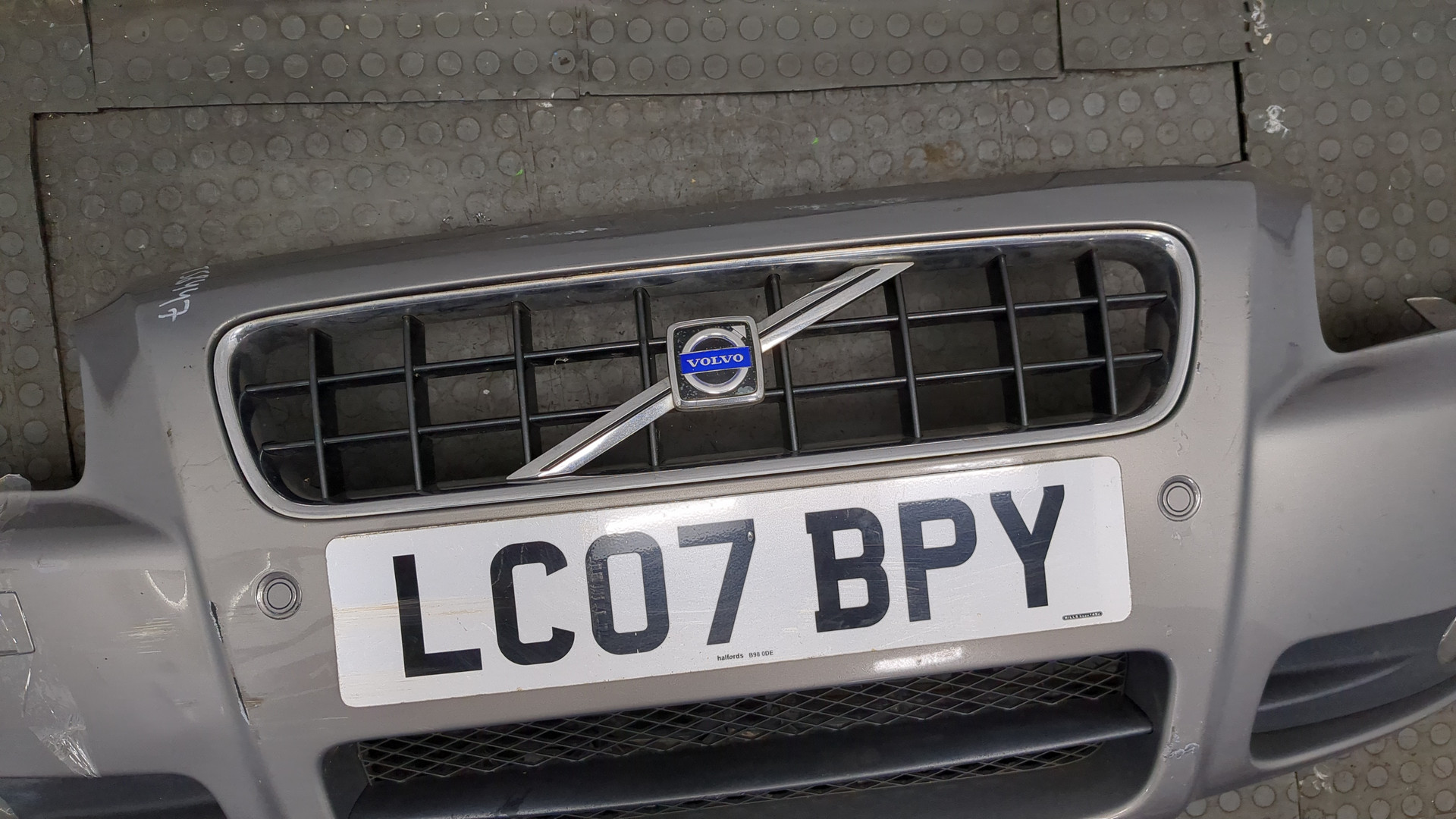 Бампер передний