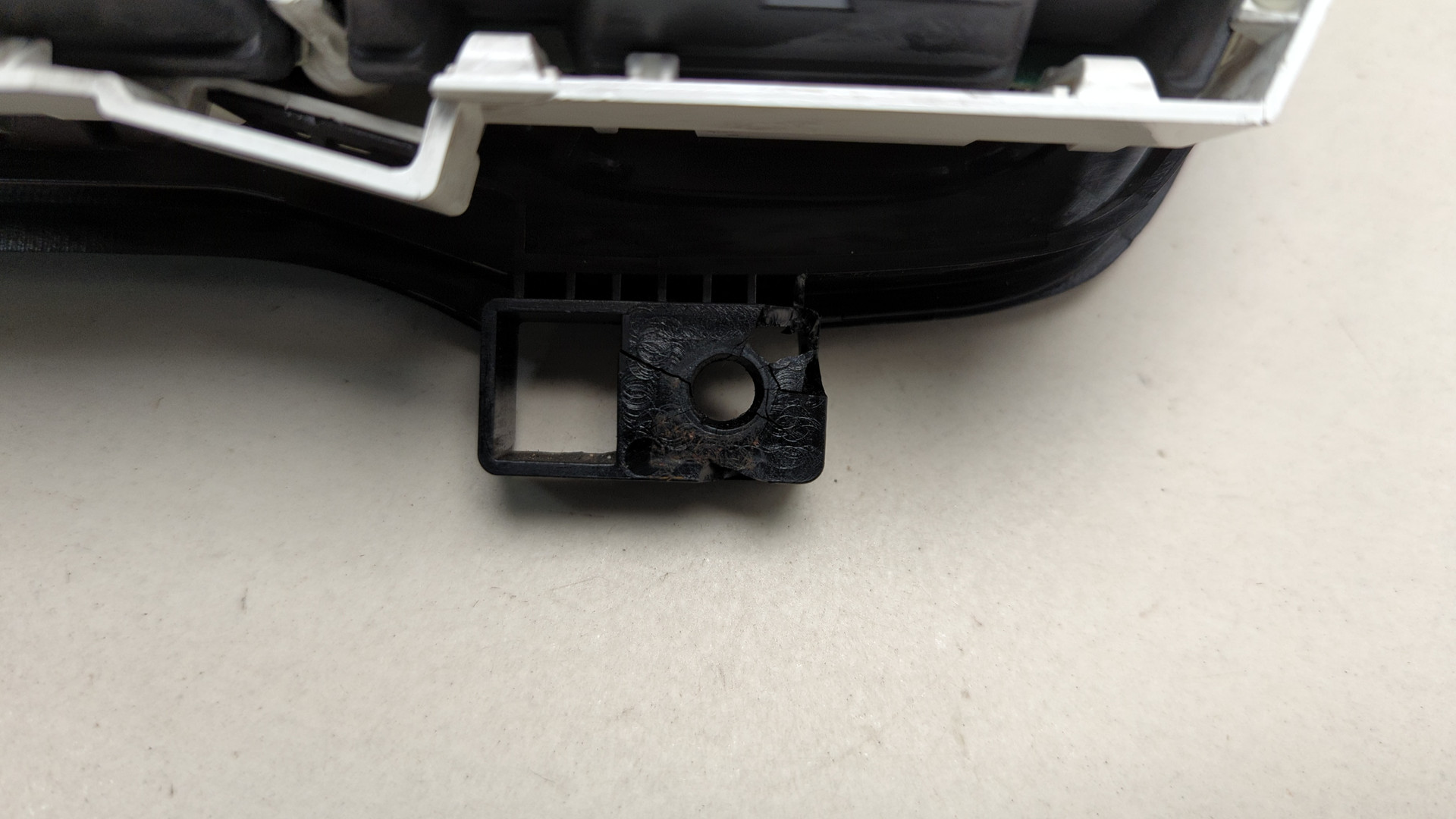 Панель приборов