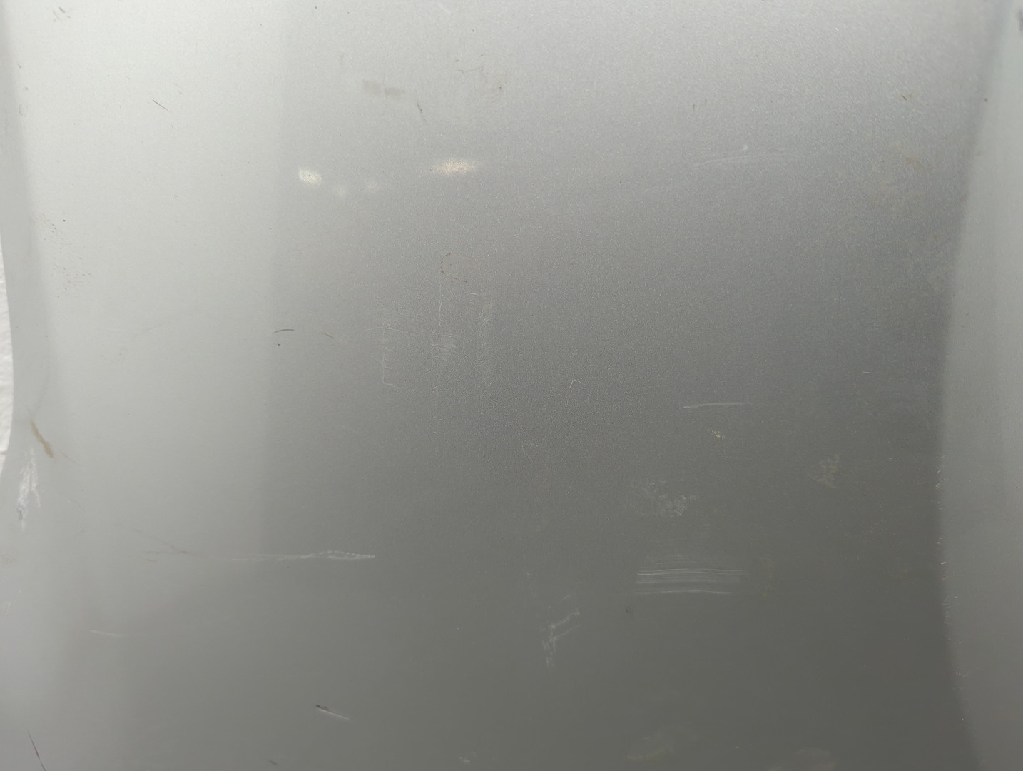 Крыло переднее правое