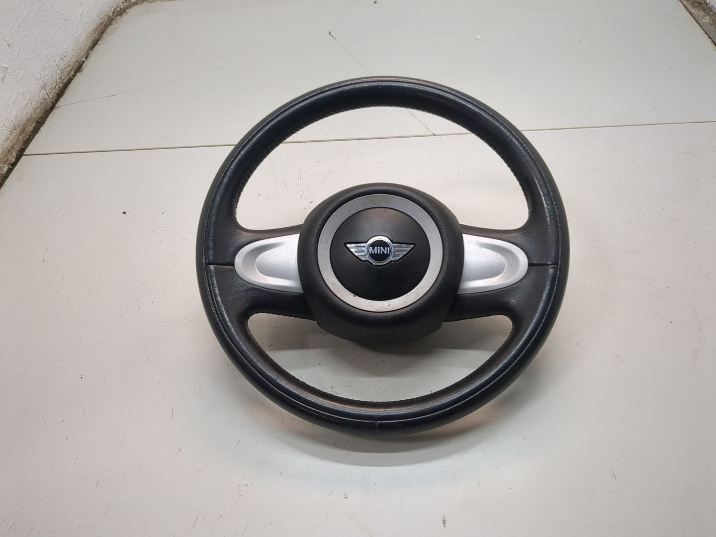 Рулевое колесо (руль)