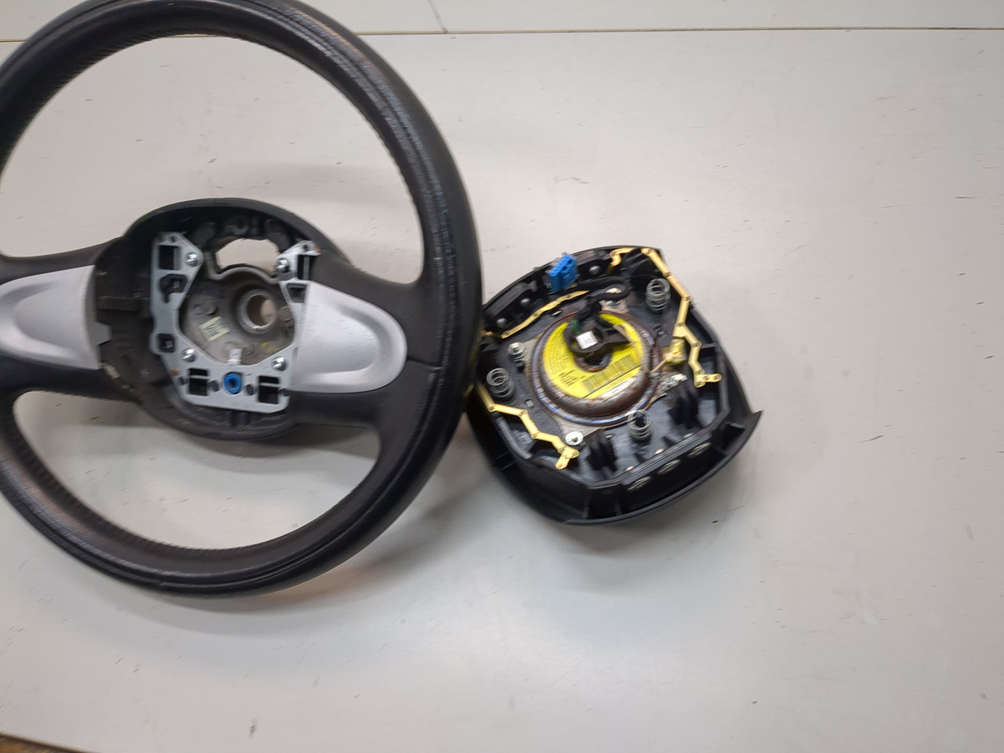 Рулевое колесо (руль)