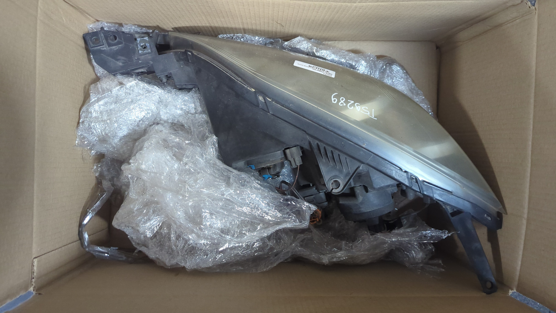 Фара правая