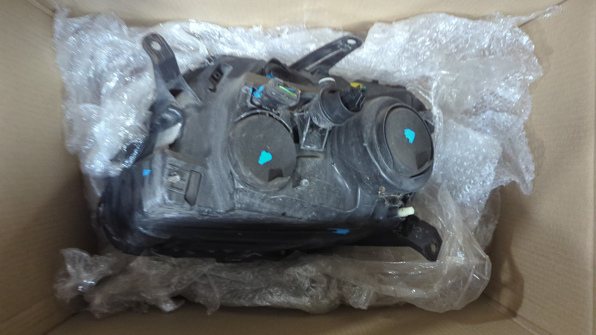 Фара правая