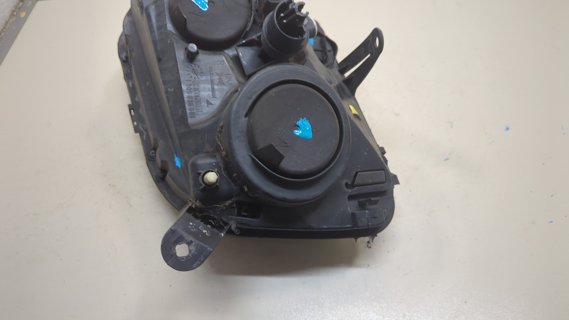 Фара правая