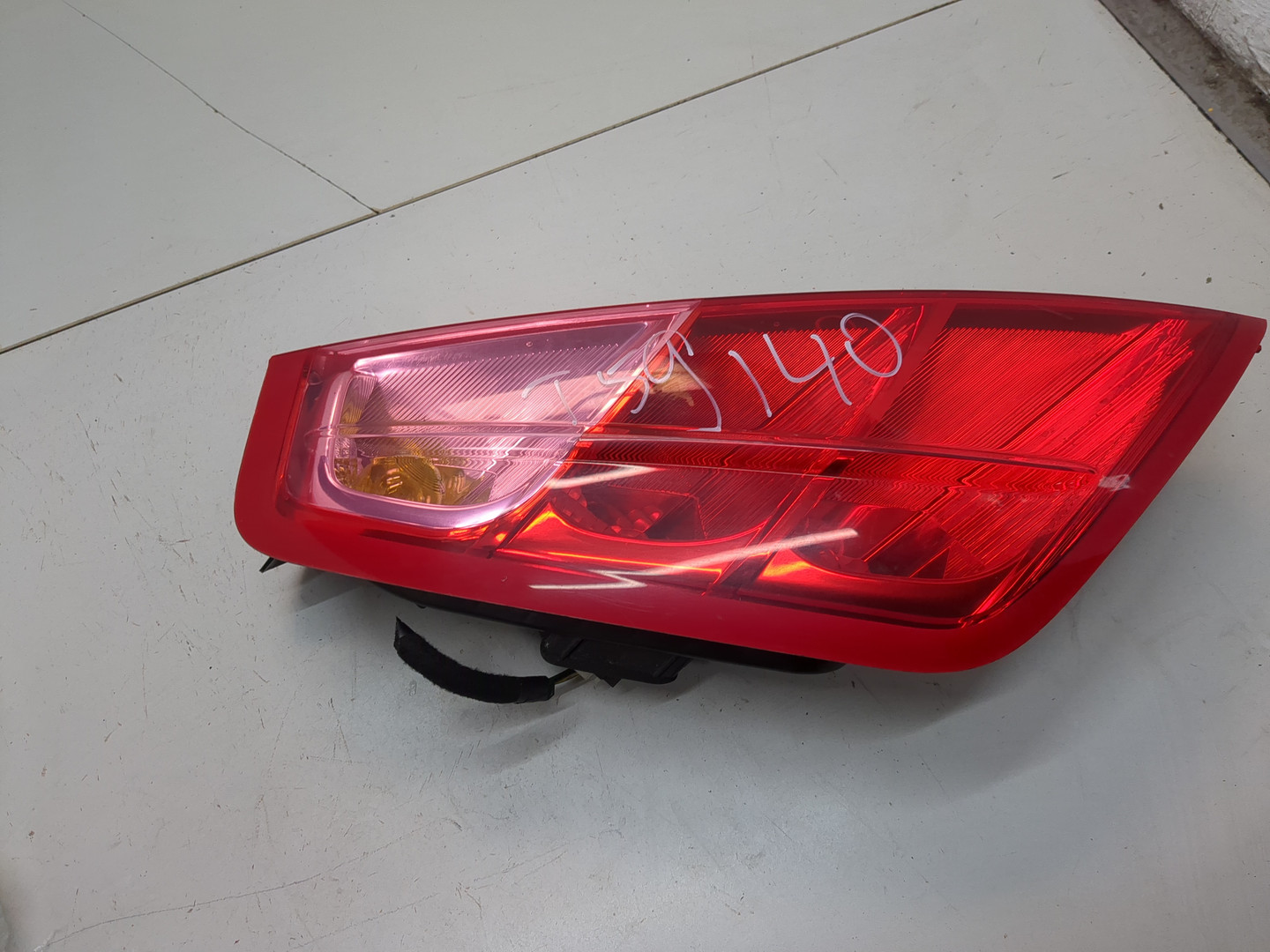 Фонарь задний левый