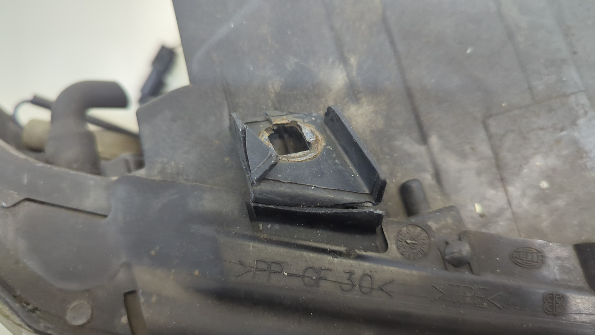 Фара правая