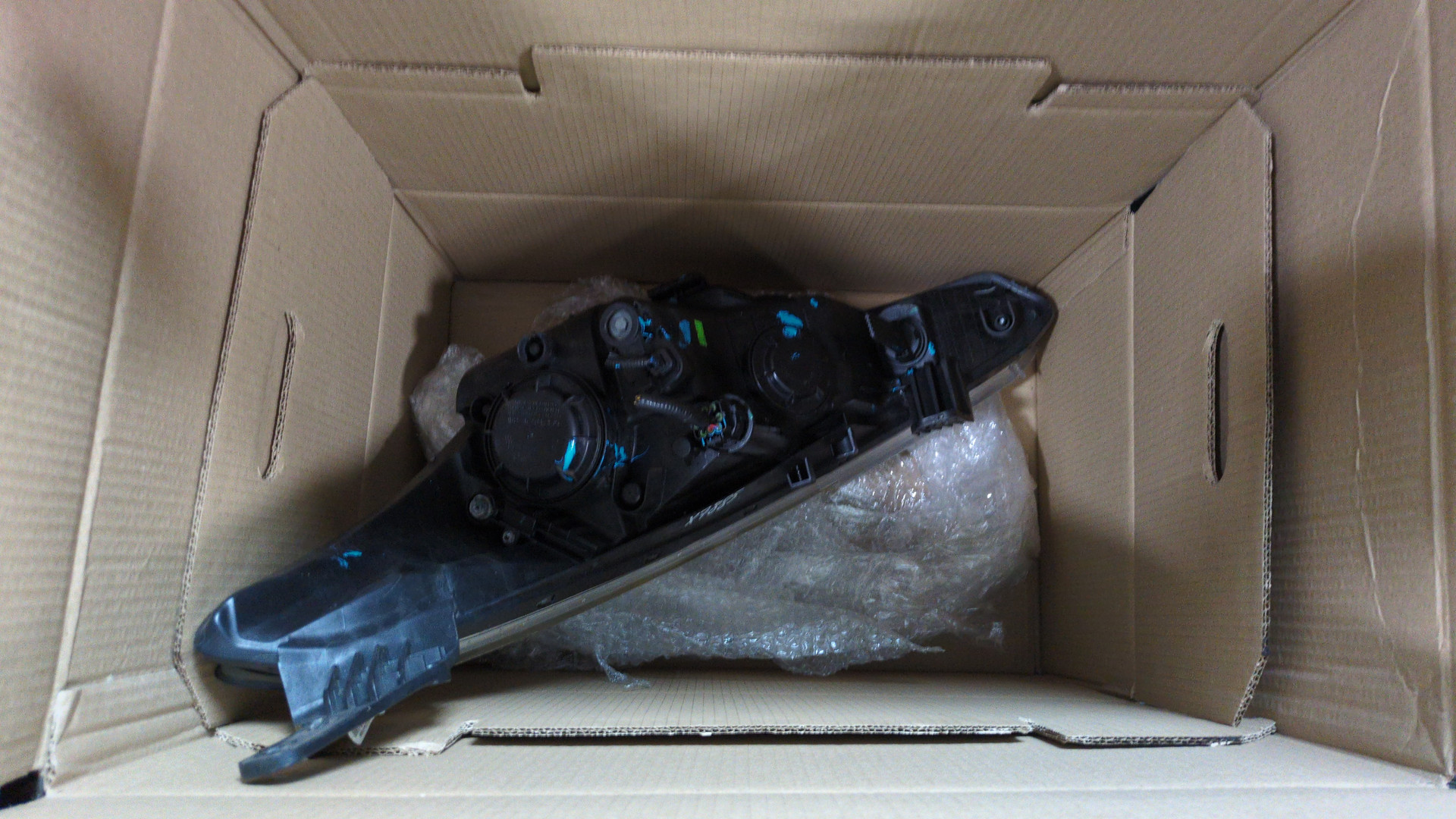 Фара правая