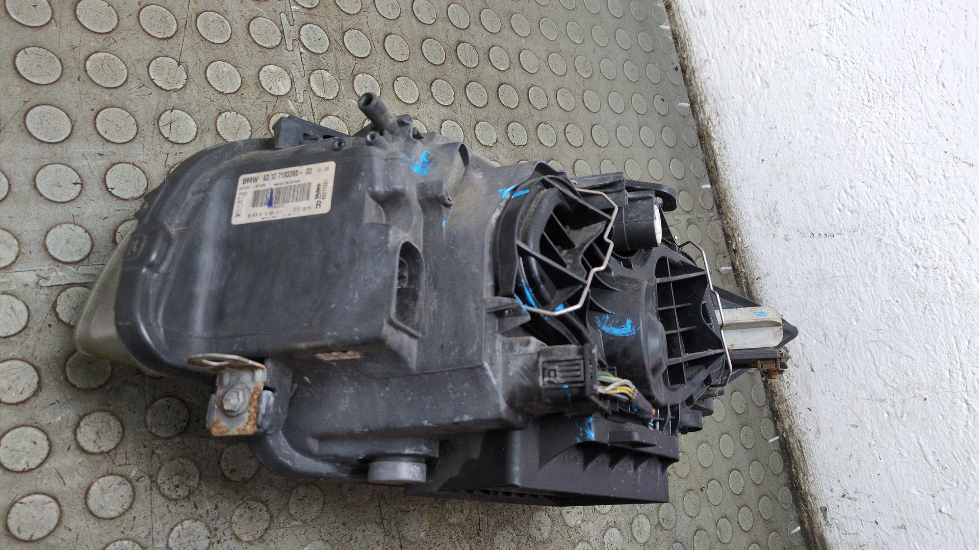 Фара правая