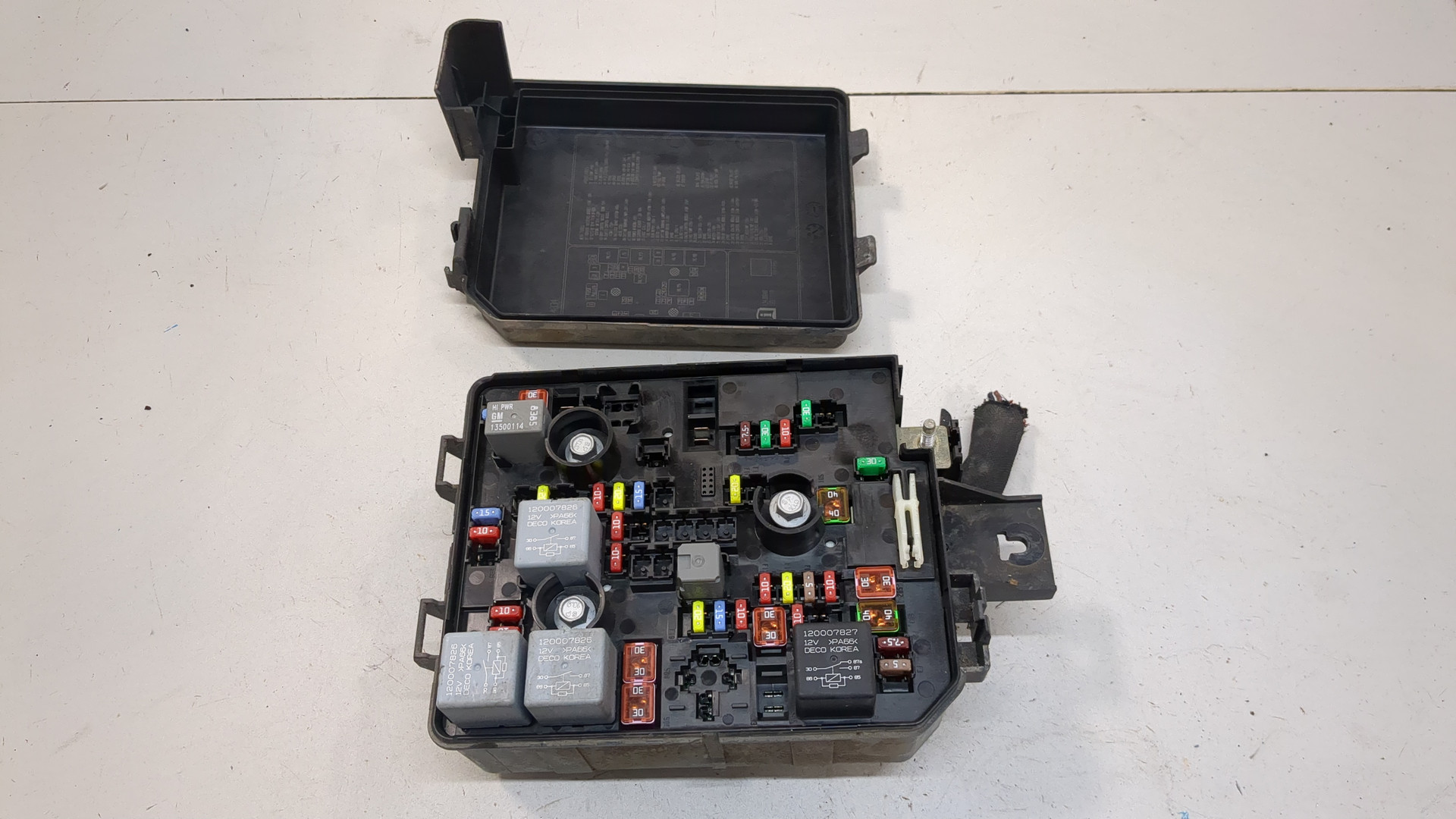 Блок предохранителей