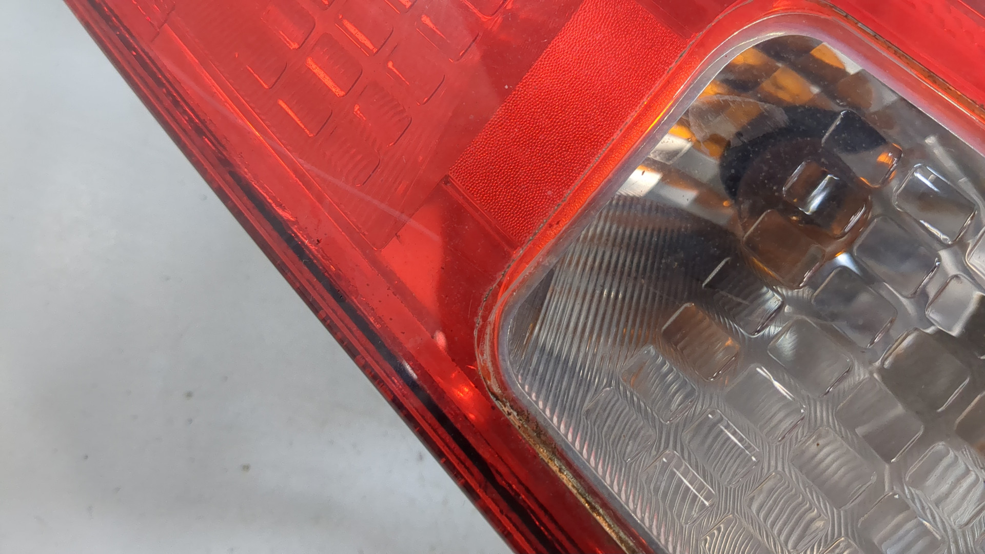 Фонарь задний правый