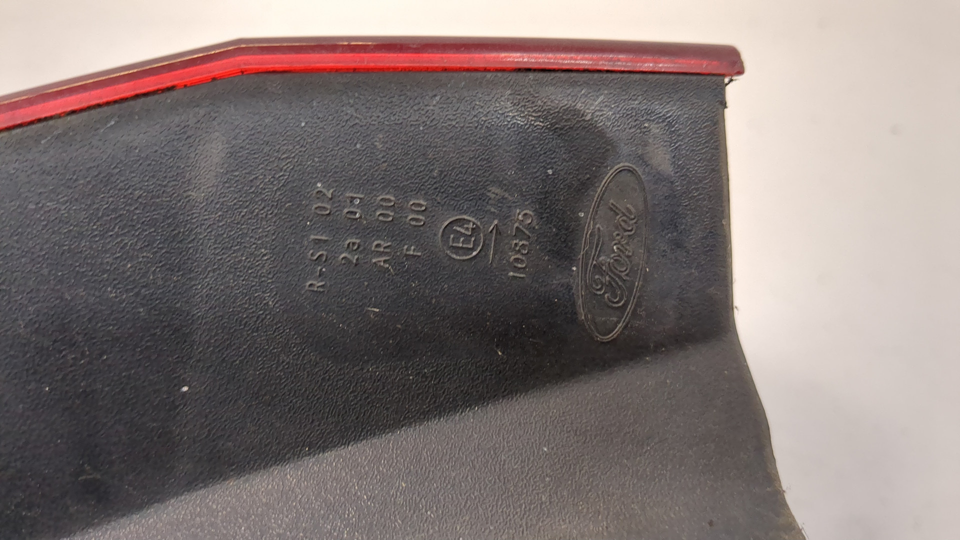 Фонарь задний правый