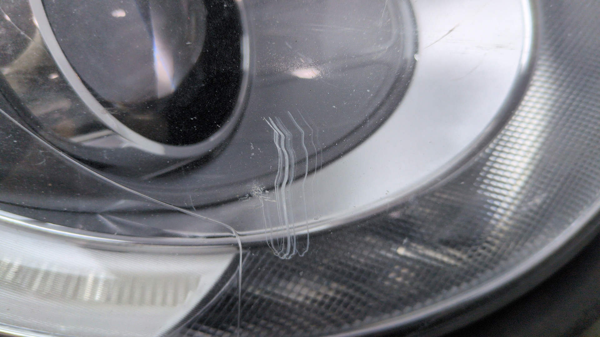 Фара правая