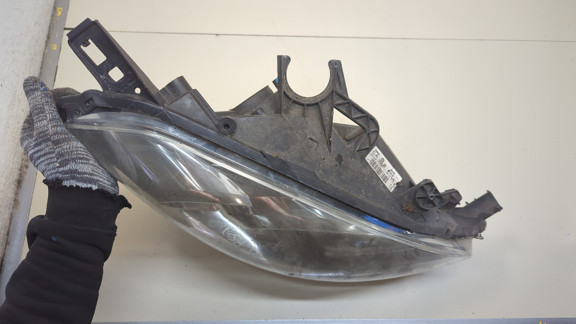 Фара правая