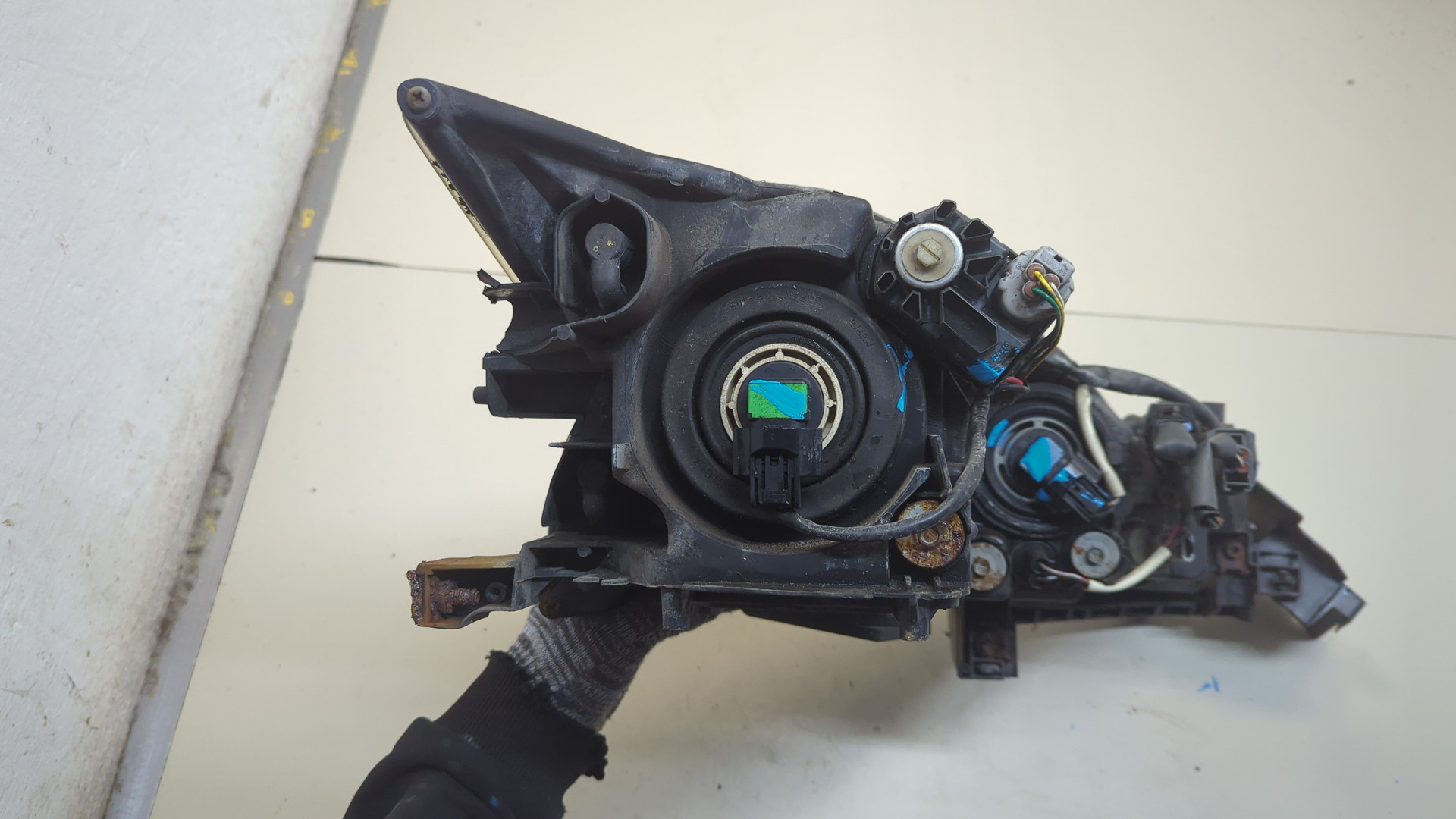 Фара левая