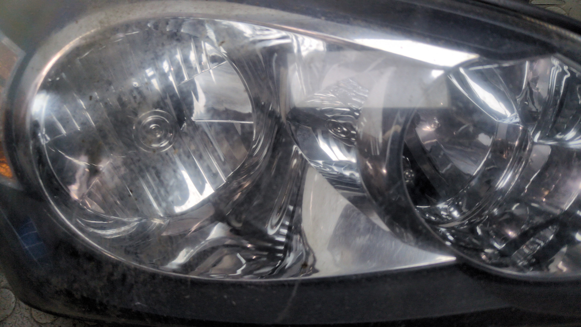 Фара правая