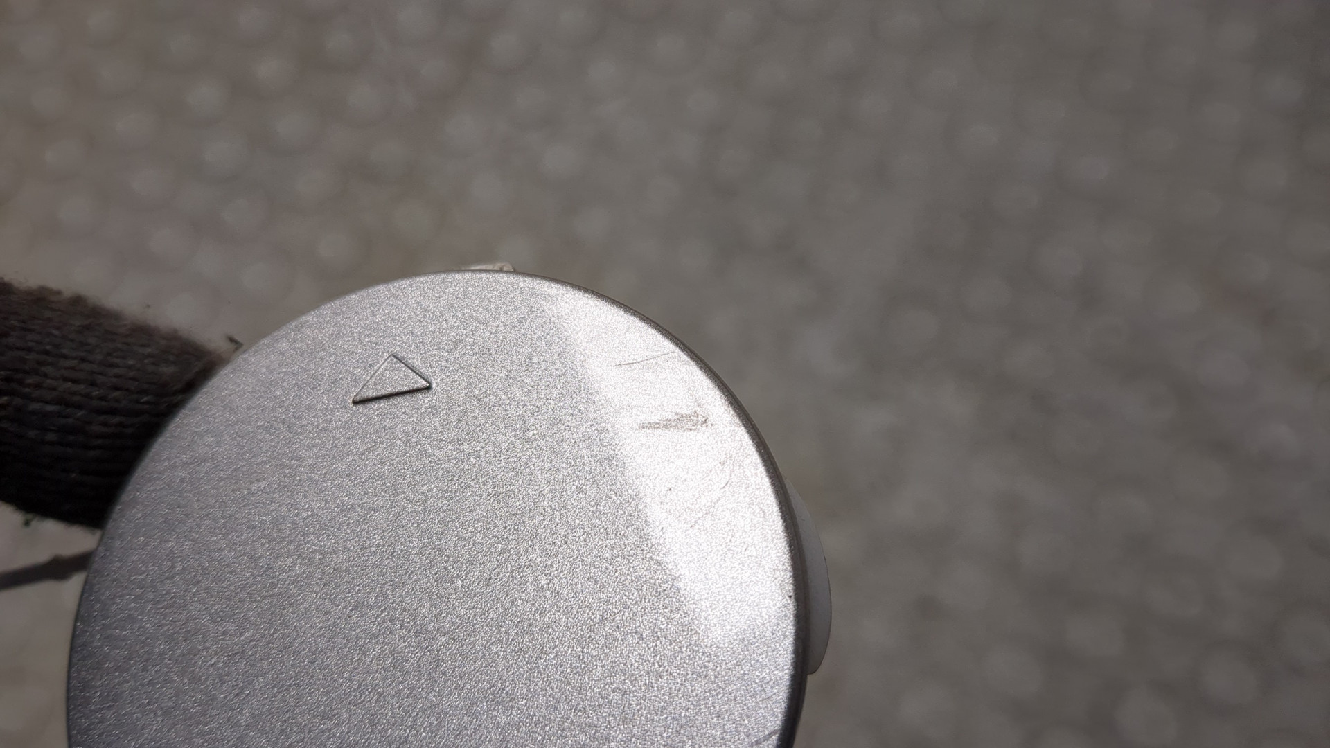 Заглушка буксировочного крюка