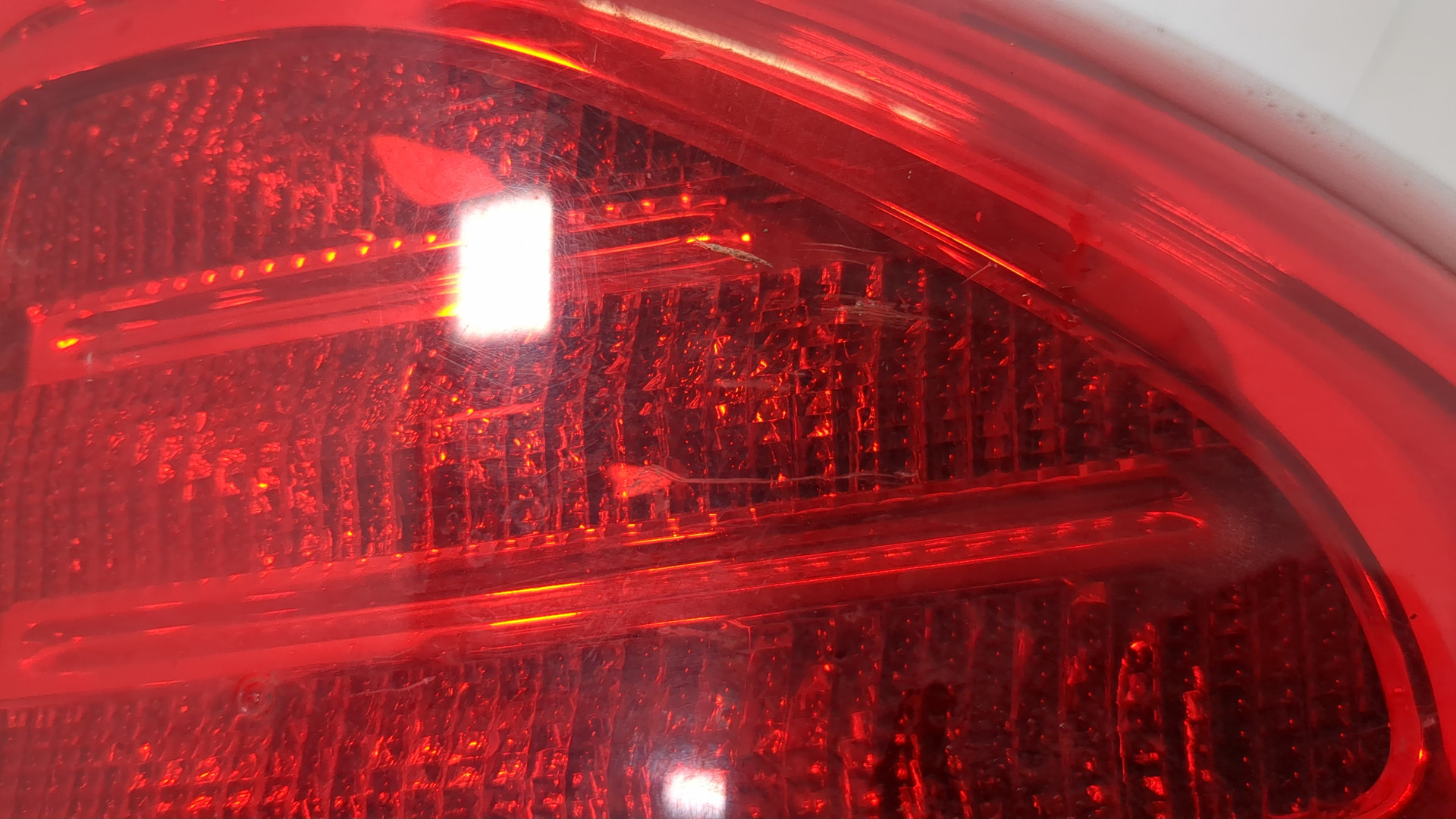 Фонарь задний правый