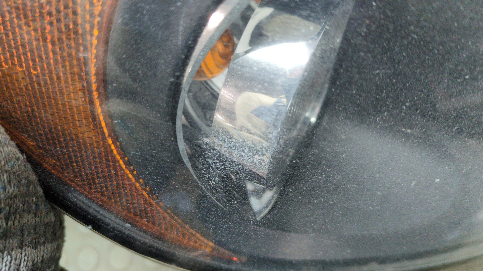 Фара правая