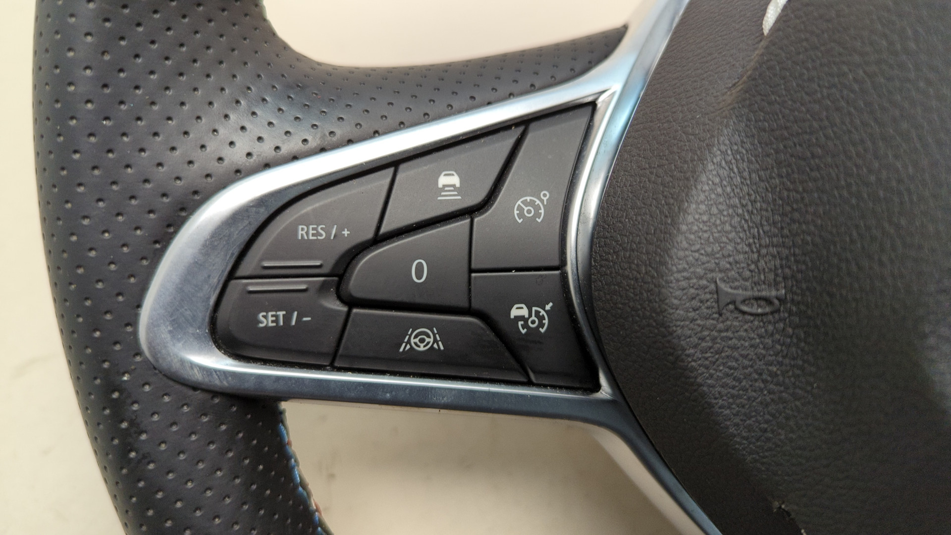 Рулевое колесо (руль)