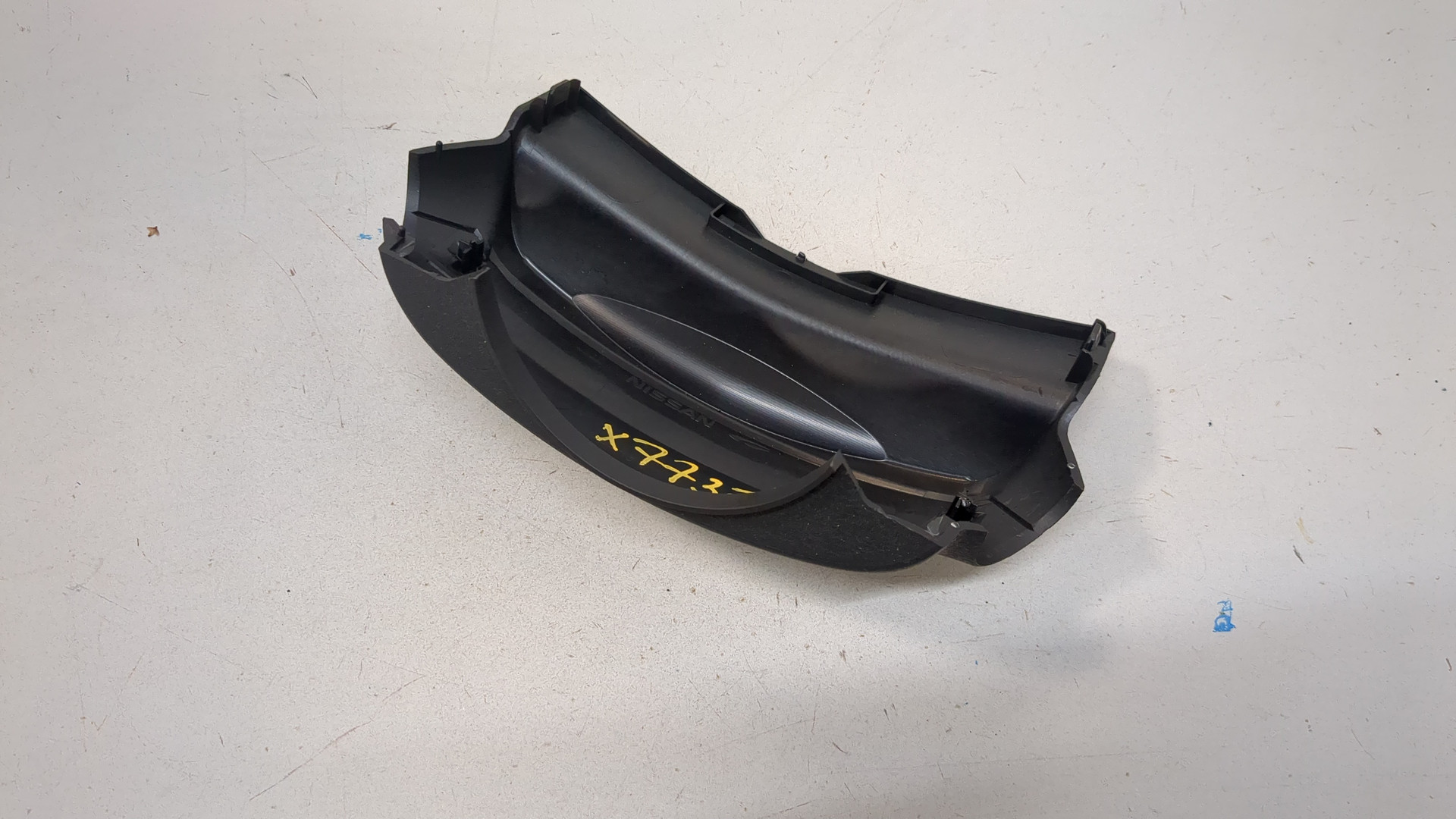 Кожух рулевой колонки