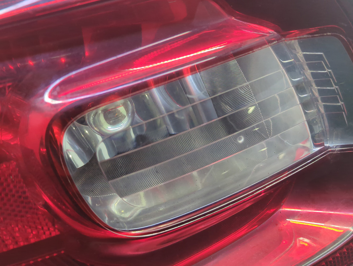 Фонарь задний левый