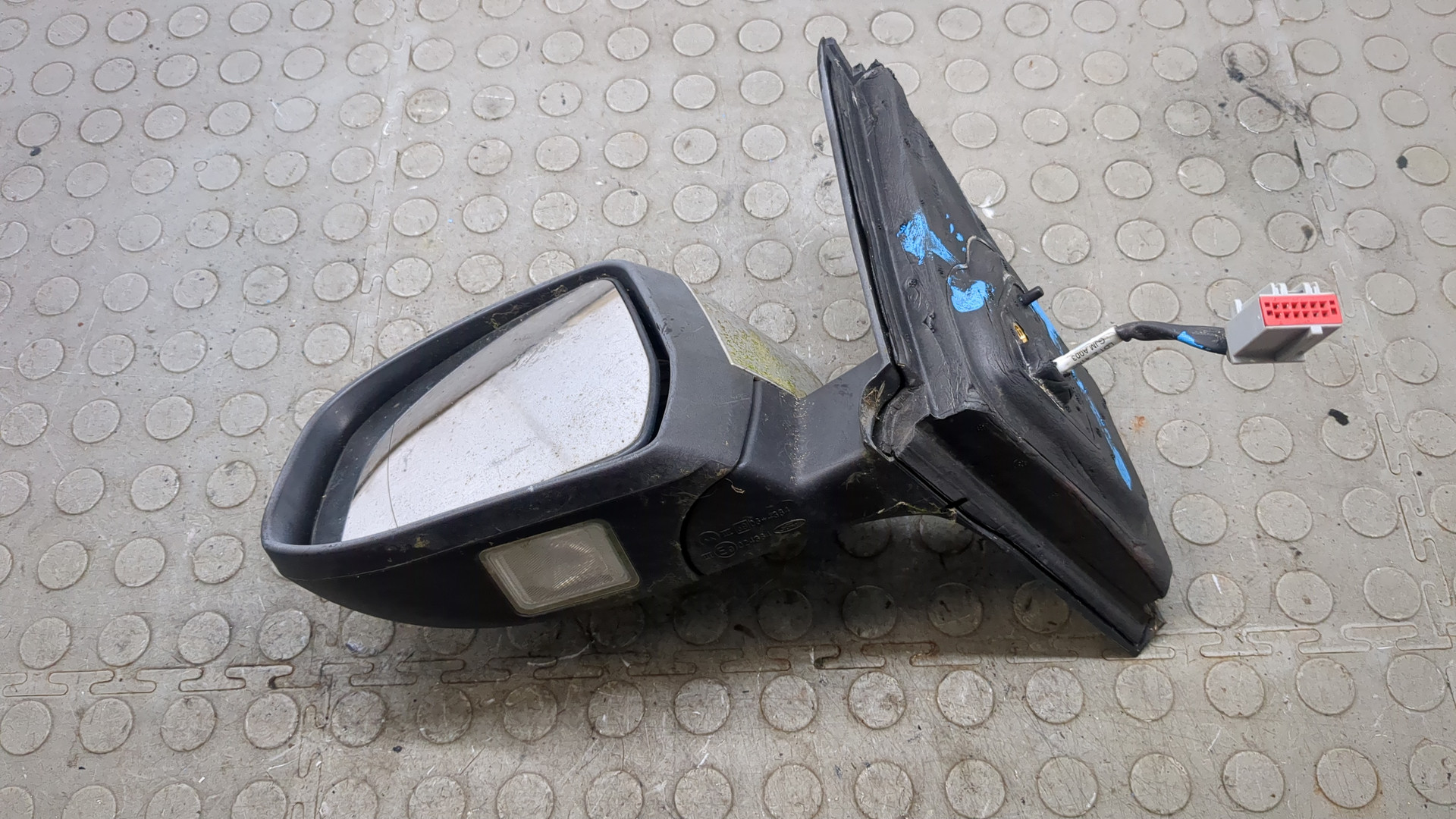 Зеркало левое электрическое