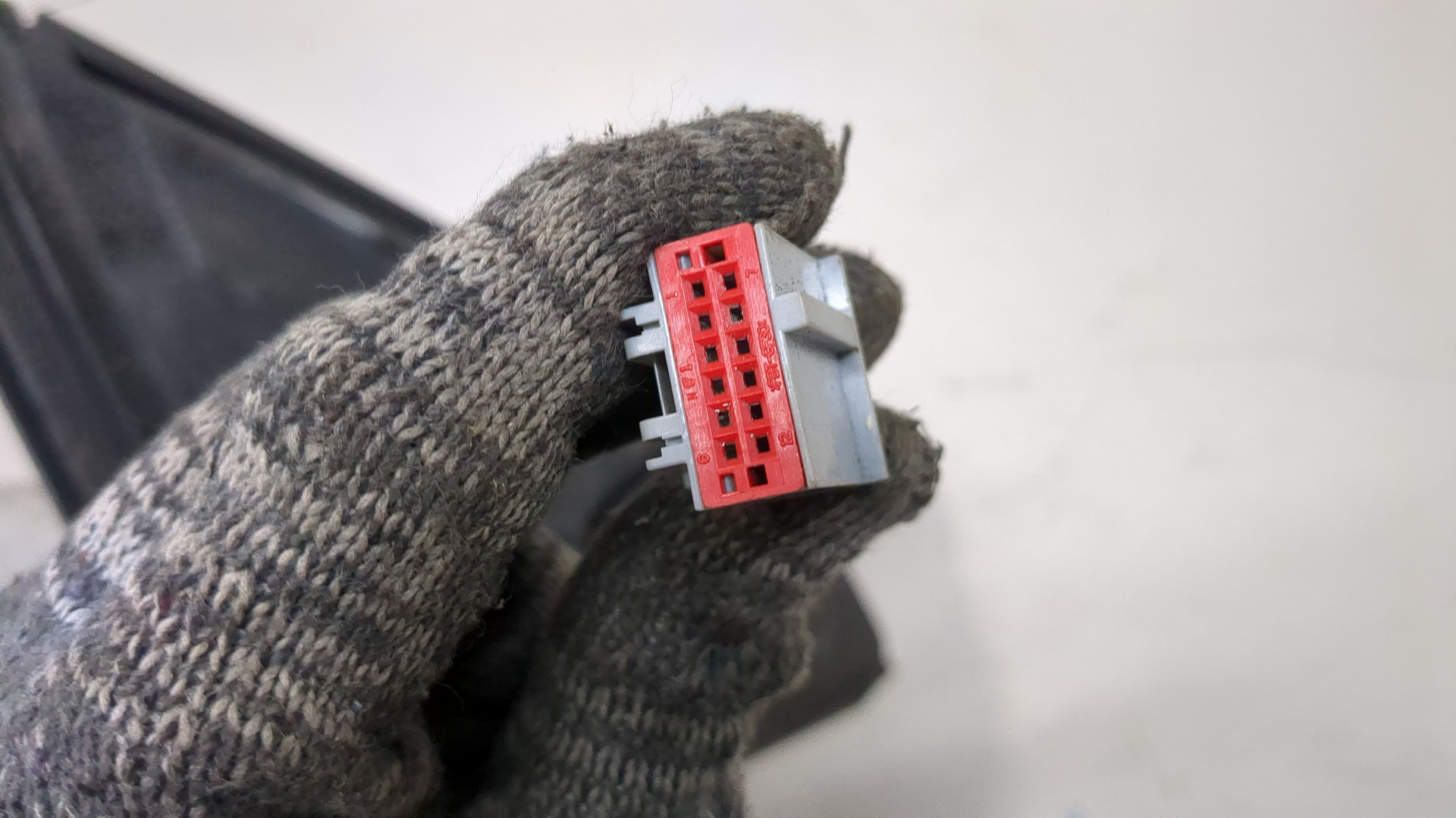 Зеркало левое электрическое