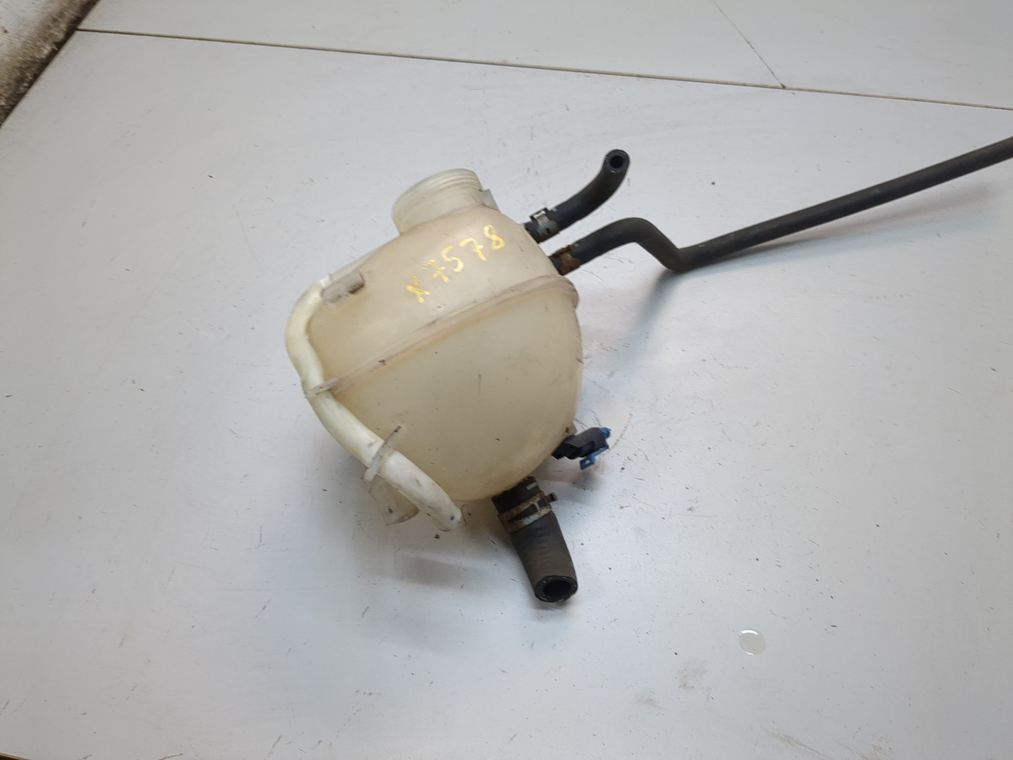 Бачок расширительный