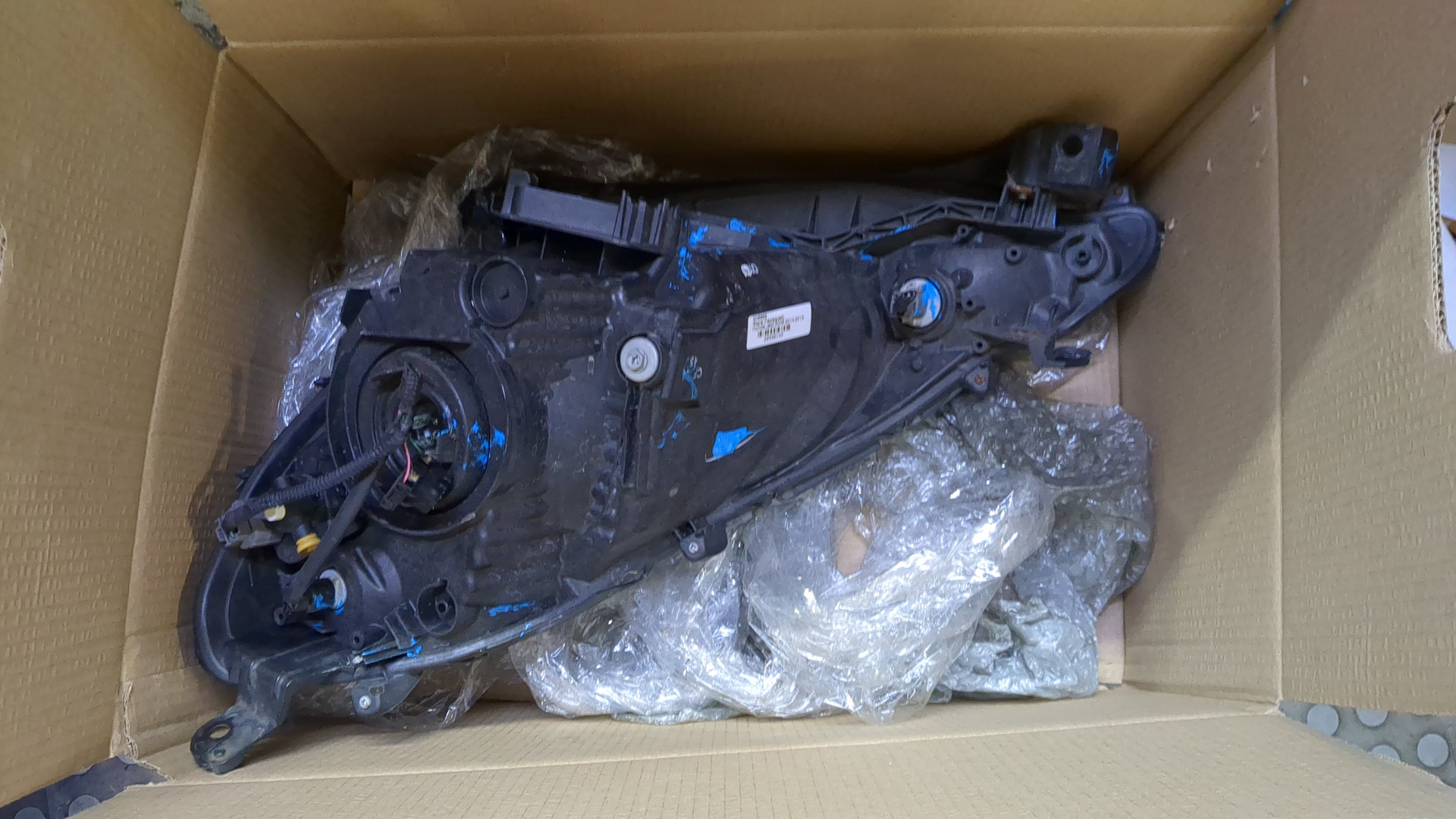 Фара правая