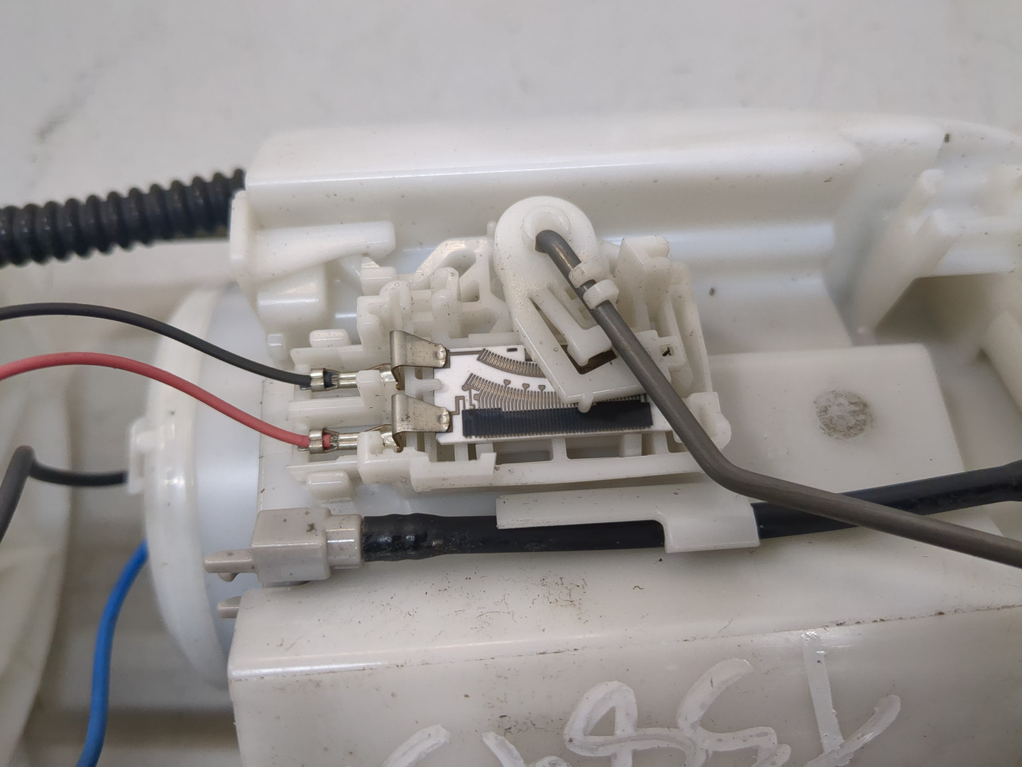 Насос топливный электрический