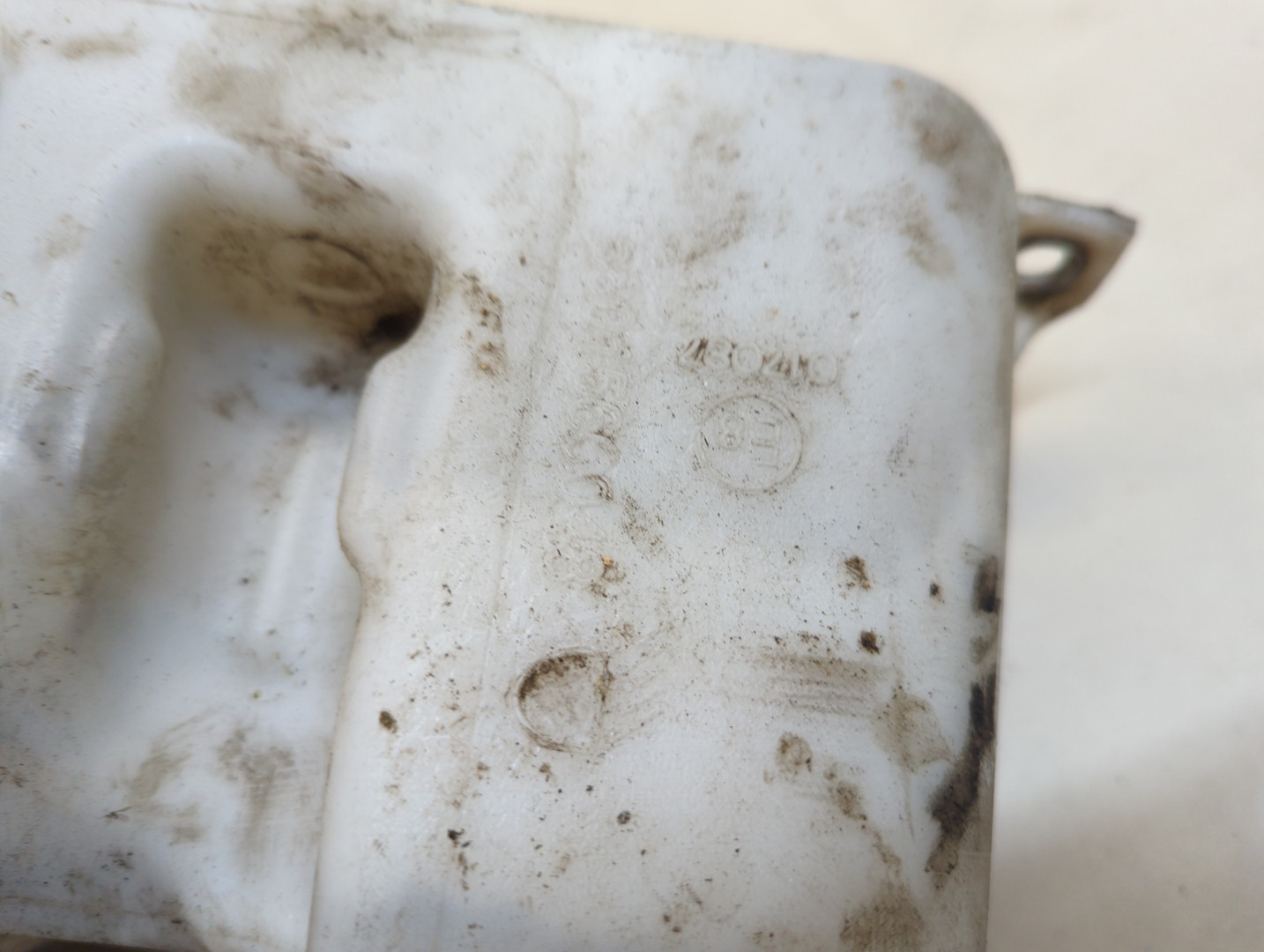 Бачок омывателя лобового стекла