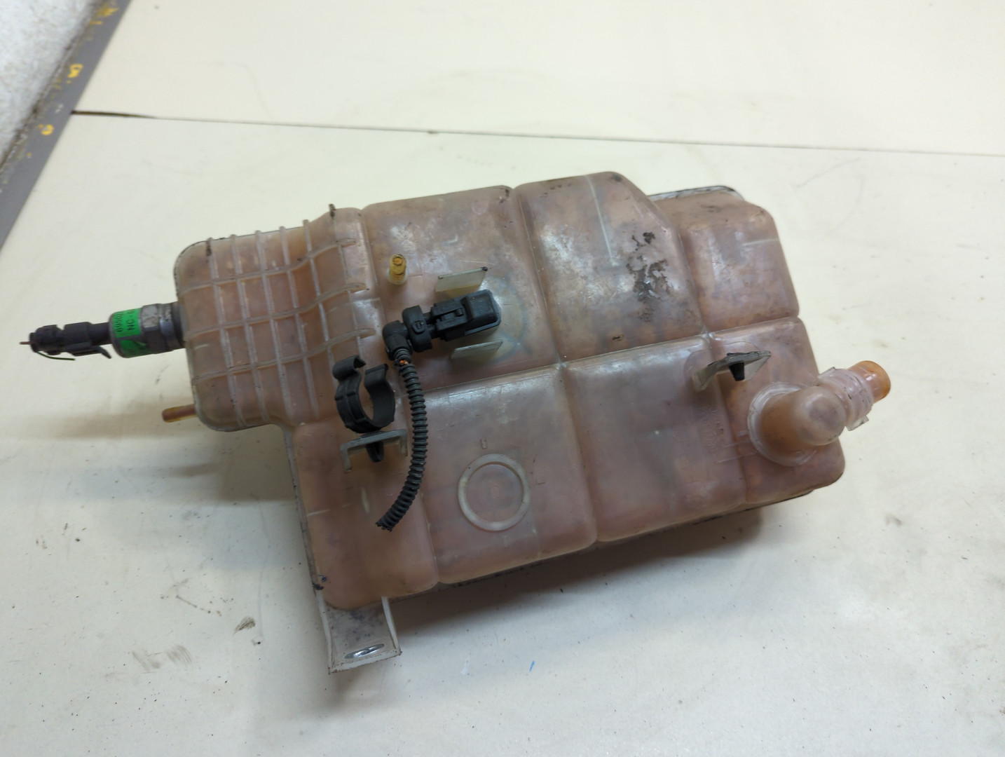 Бачок расширительный