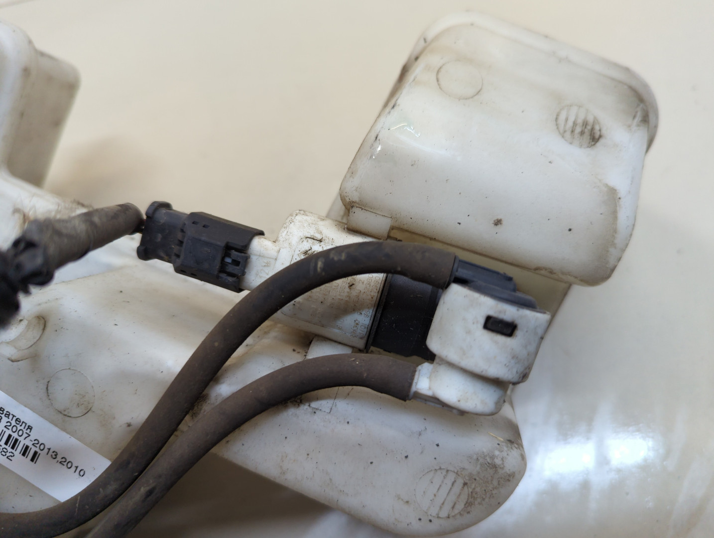 Бачок омывателя лобового стекла