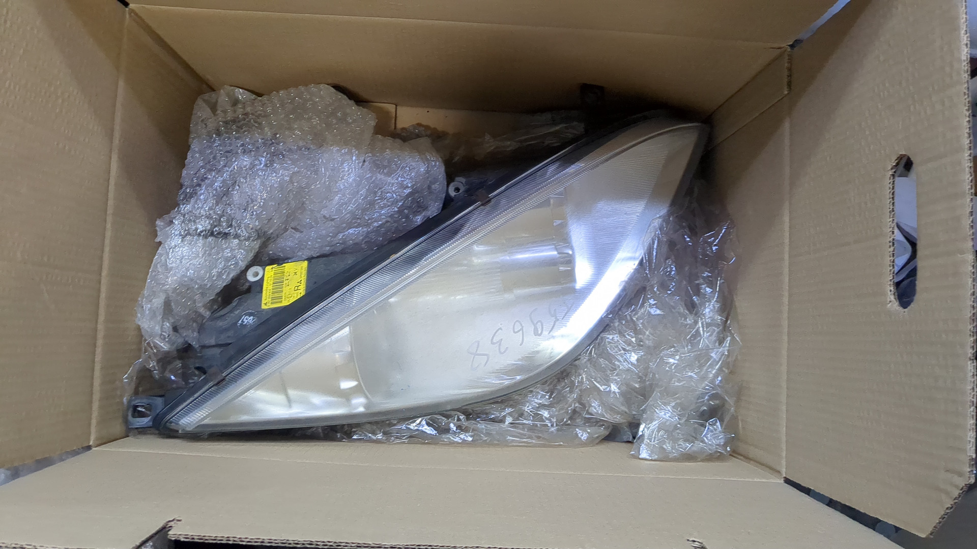 Фара правая