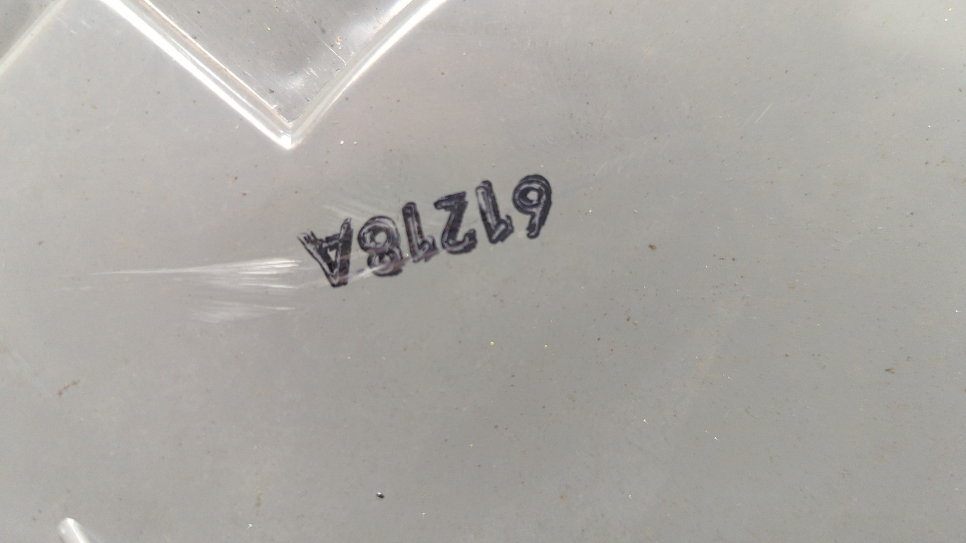 Фонарь задний правый