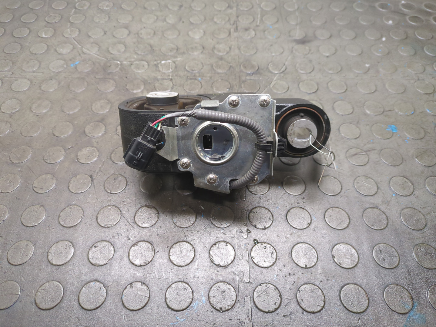 Опора двигателя