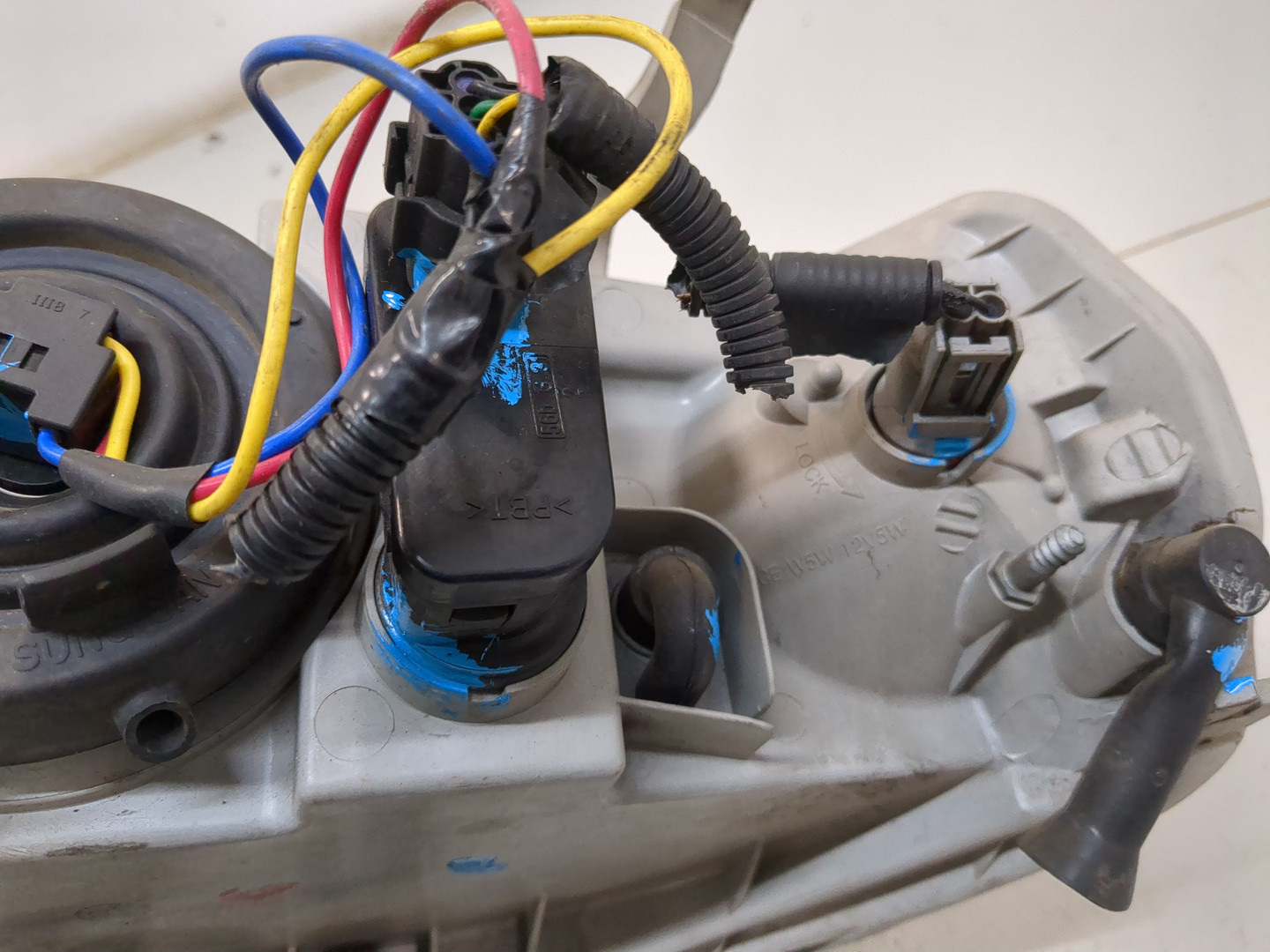 Фара правая