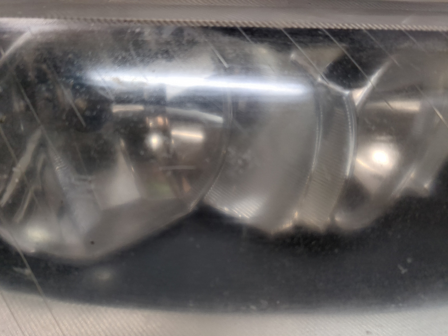 Фара правая