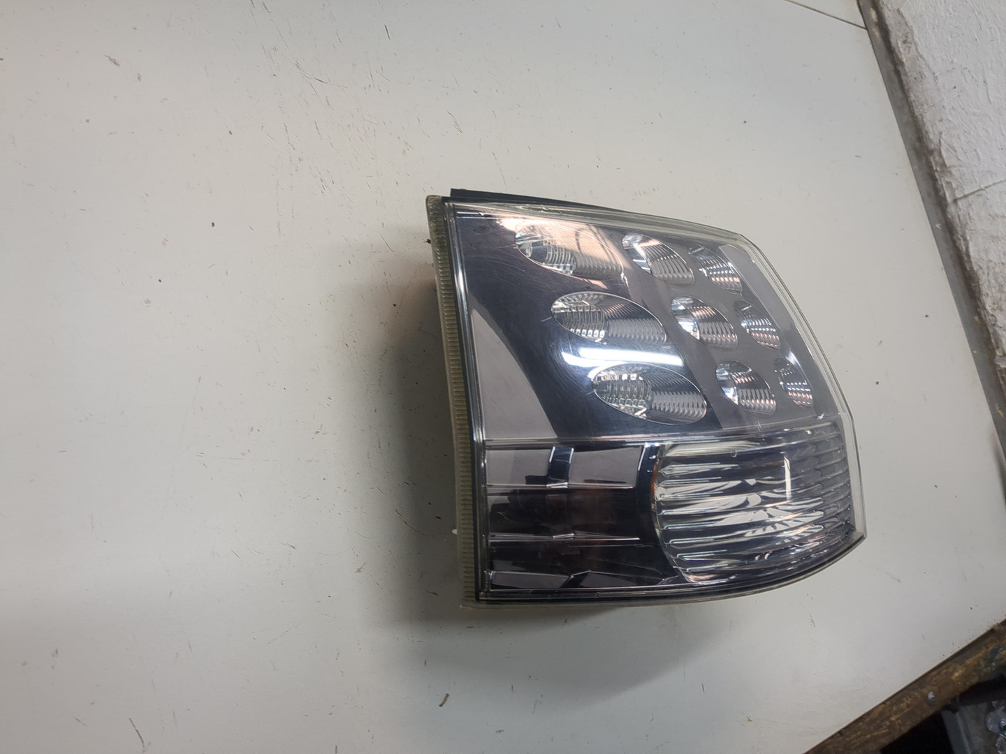 Фонарь задний левый