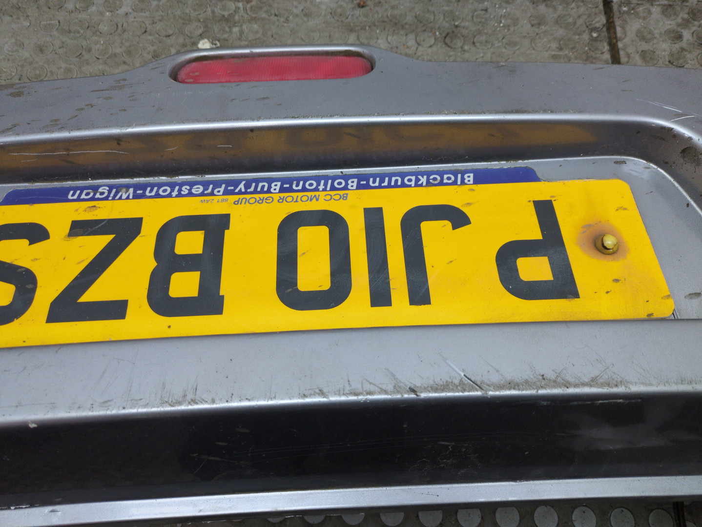 Бампер задний