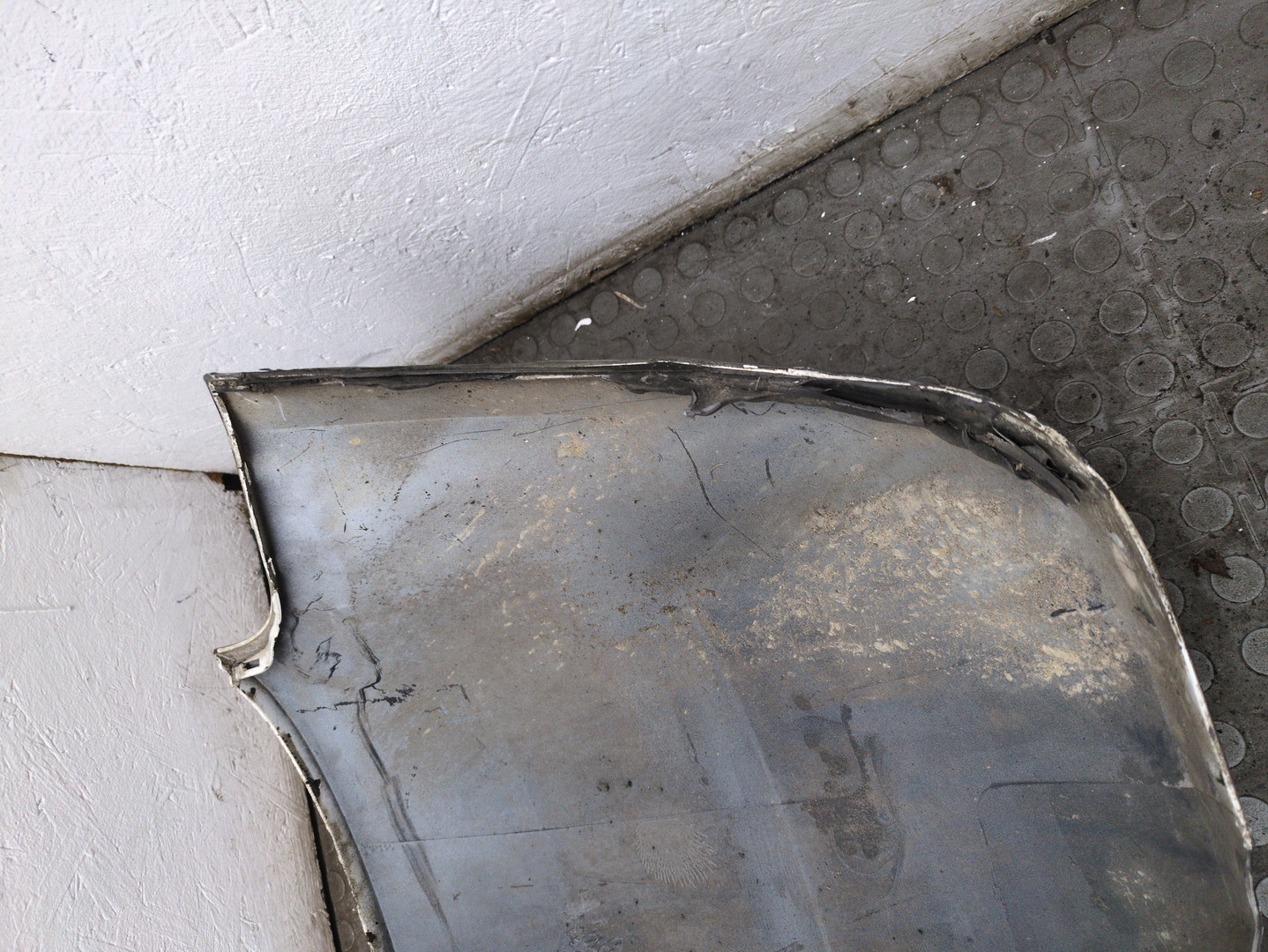 Бампер задний