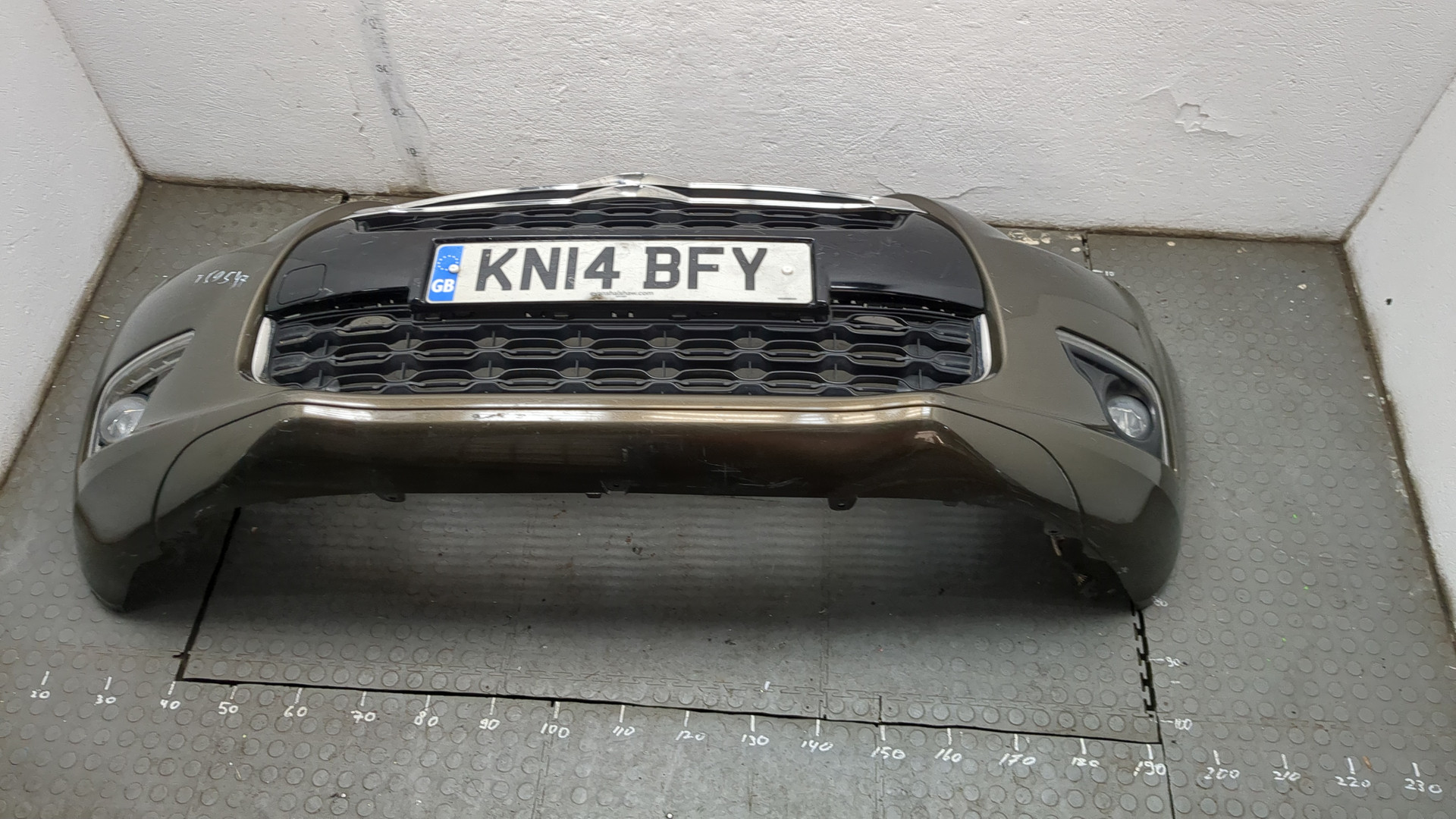 Бампер передний