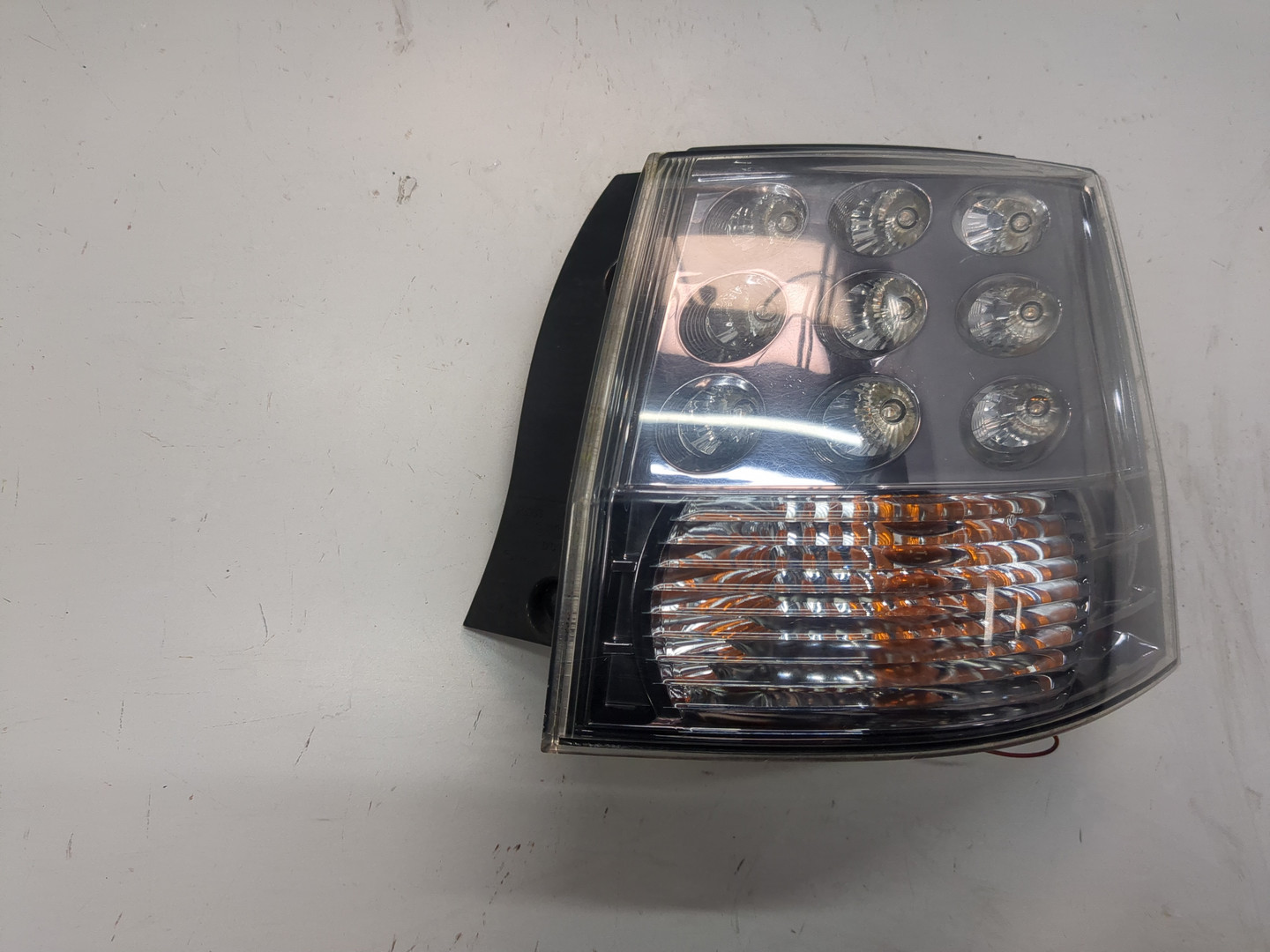 Фонарь задний правый