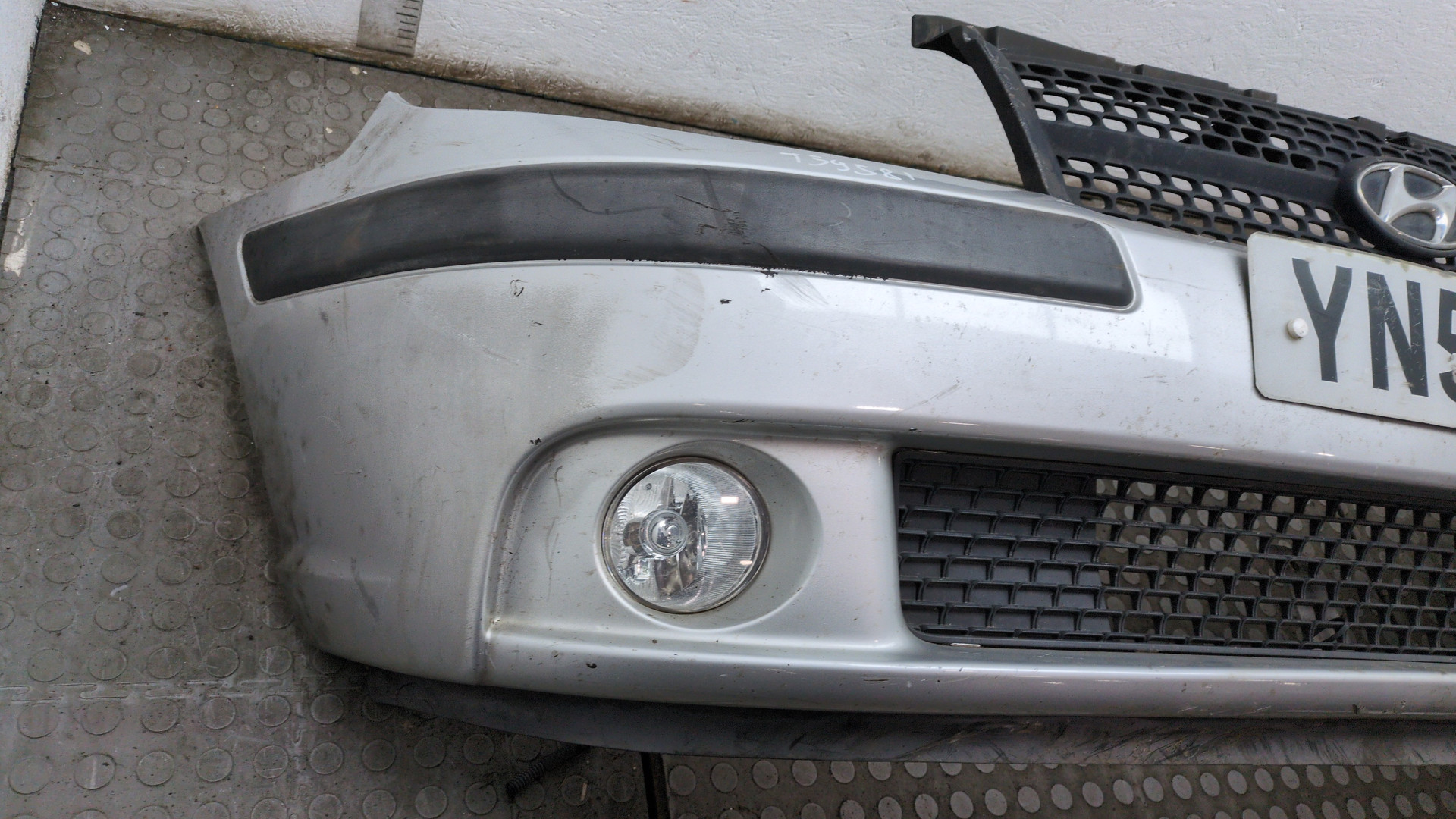 Бампер передний