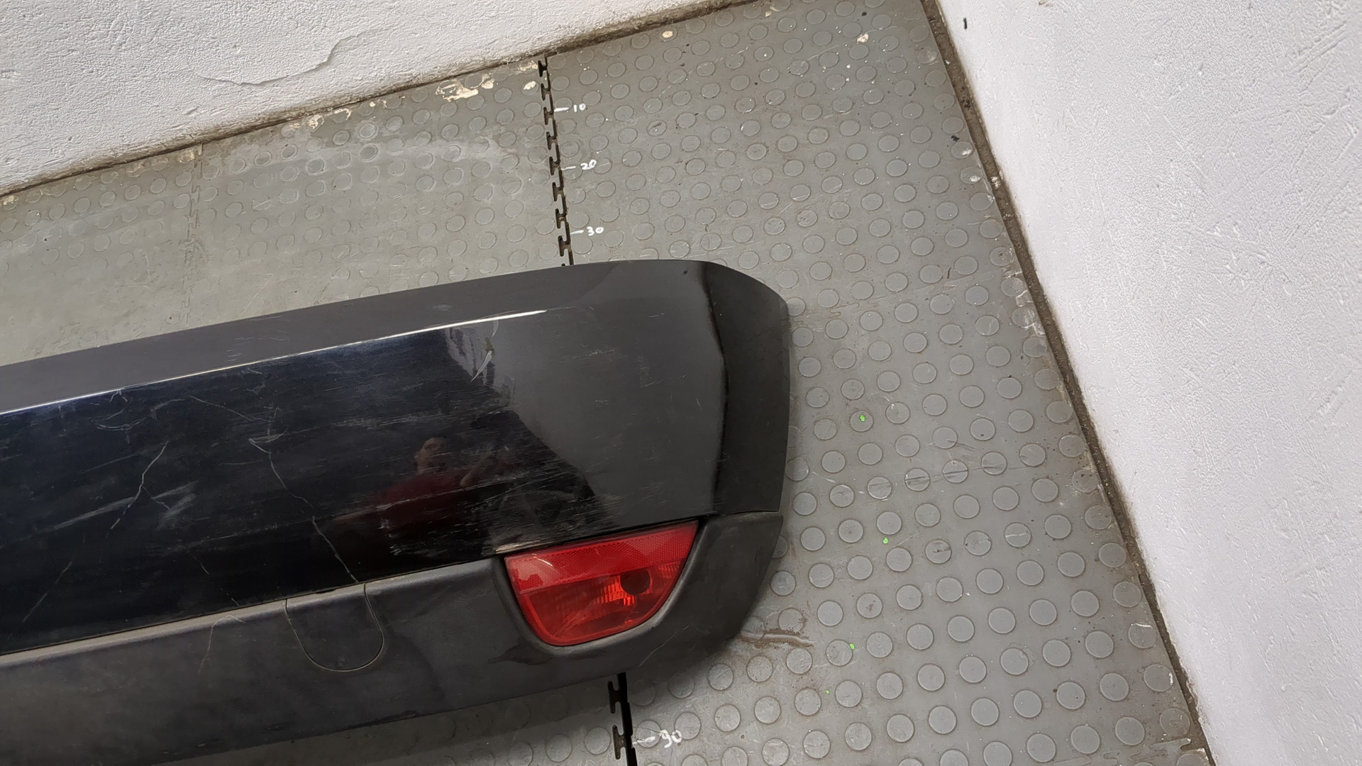 Бампер задний